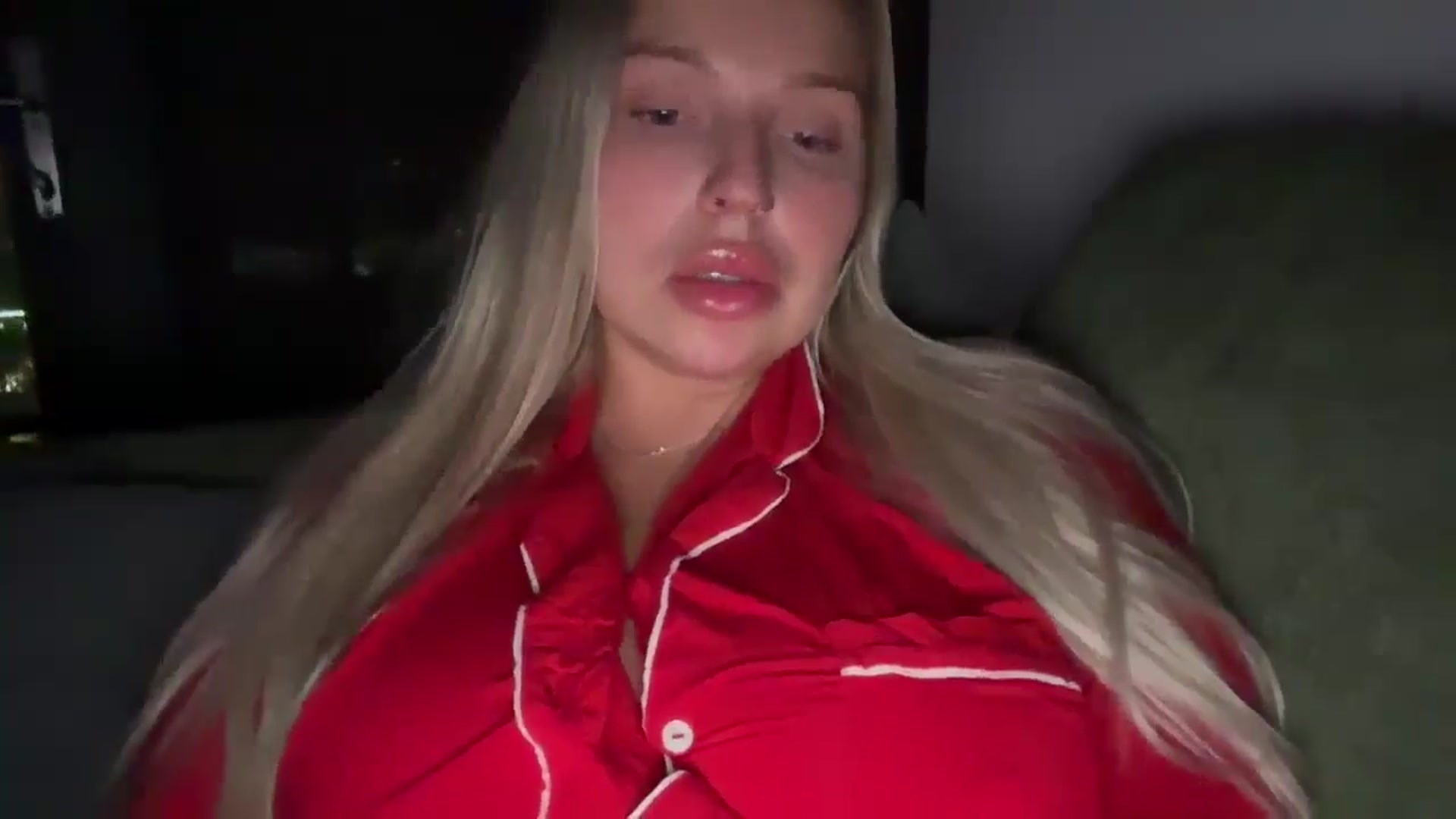 Gallery image thumbnail from KissMyTitsPls's myfreecams stream on, 01/25/2026, 06:41 image 18 of 20