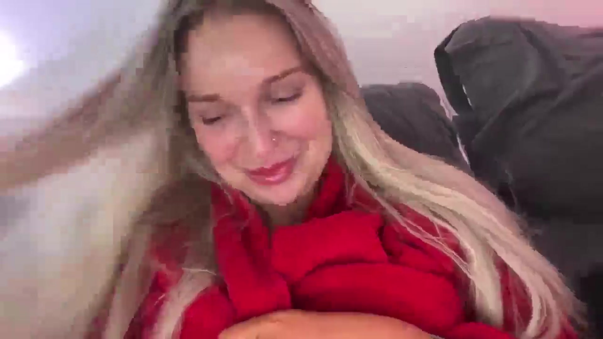 Gallery image thumbnail from KissMyTitsPls's myfreecams stream on, 01/30/2026, 19:19 image 15 of 20