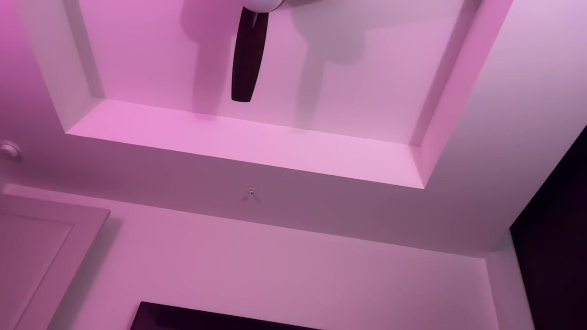 Gallery image thumbnail from KissMyTitsPls's myfreecams stream on, 03/20/2026, 04:01 image 17 of 20