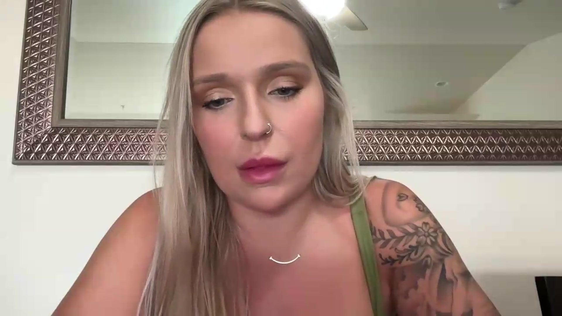 Gallery image thumbnail from KissMyTitsPls's myfreecams stream on, 05/12/2026, 23:22 image 2 of 20