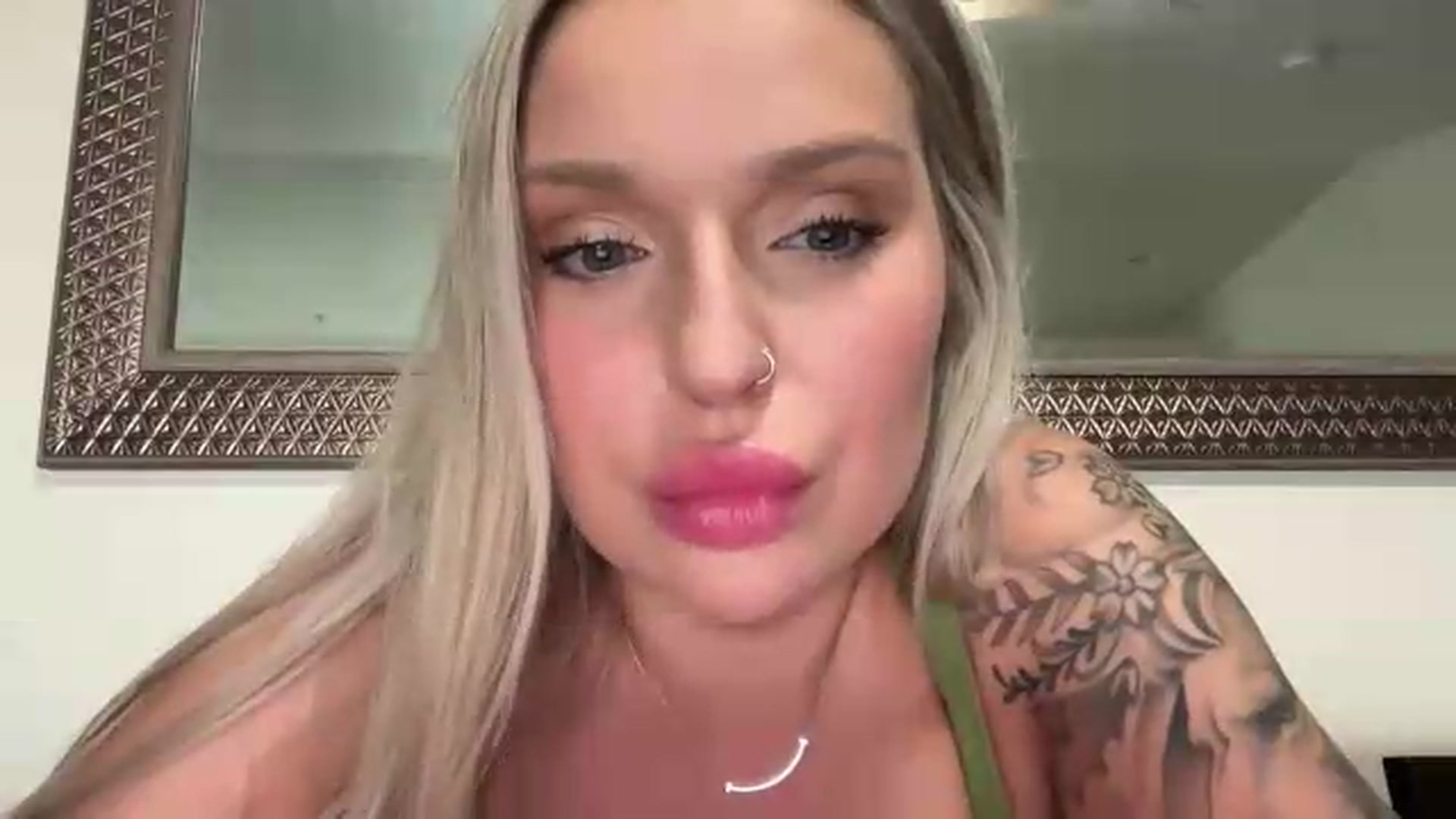 Gallery image thumbnail from KissMyTitsPls's myfreecams stream on, 05/12/2026, 23:22 image 14 of 20
