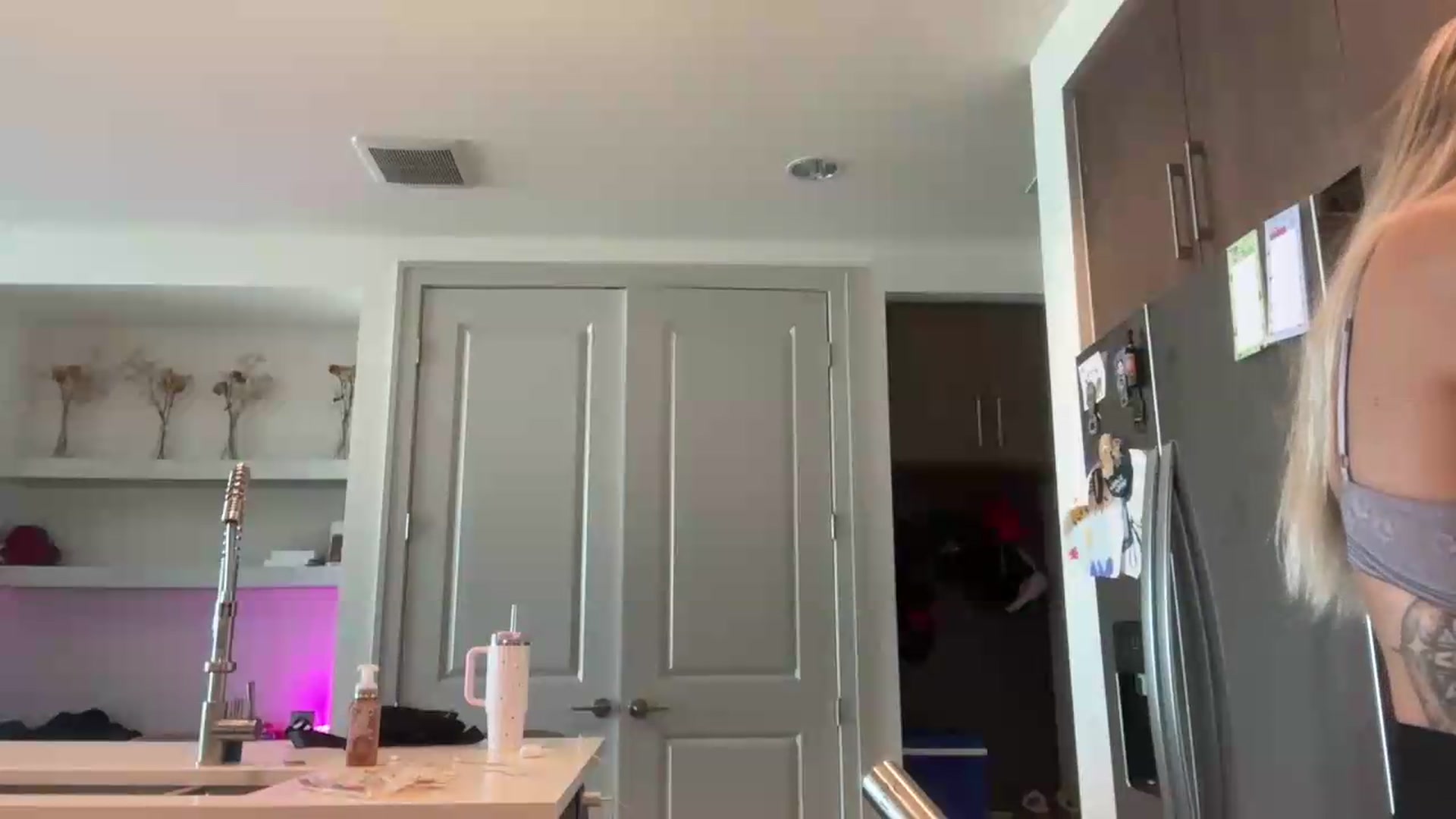 Gallery image thumbnail from KissMyTitsPls's myfreecams stream on, 07/03/2026, 23:07 image 7 of 20