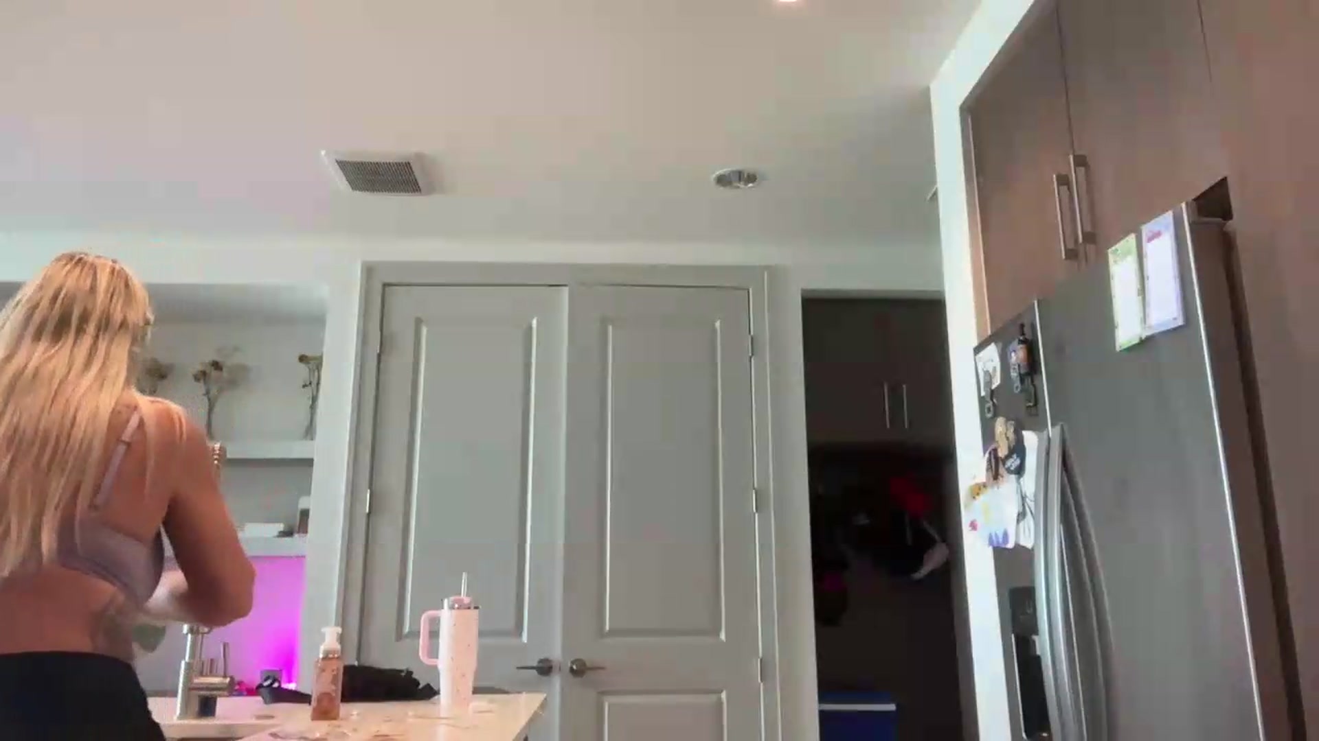 Gallery image thumbnail from KissMyTitsPls's myfreecams stream on, 07/03/2026, 23:07 image 9 of 20