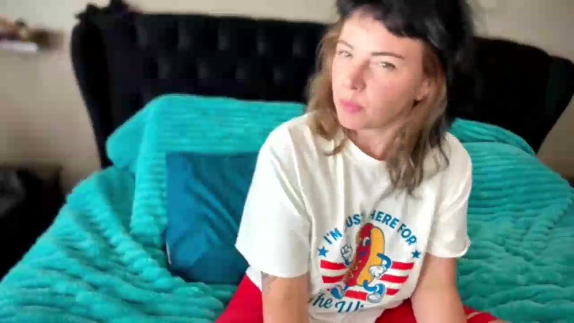 Gallery image thumbnail from KissMyTulips's myfreecams stream on, 07/15/2026, 14:25 image 15 of 20