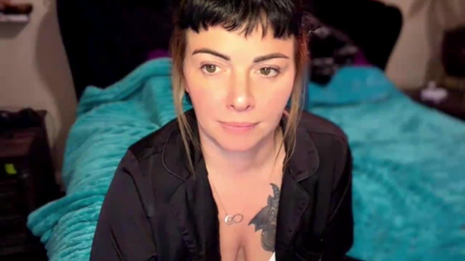 Gallery image thumbnail from KissMyTulips's myfreecams stream on, 07/17/2026, 01:36 image 17 of 20