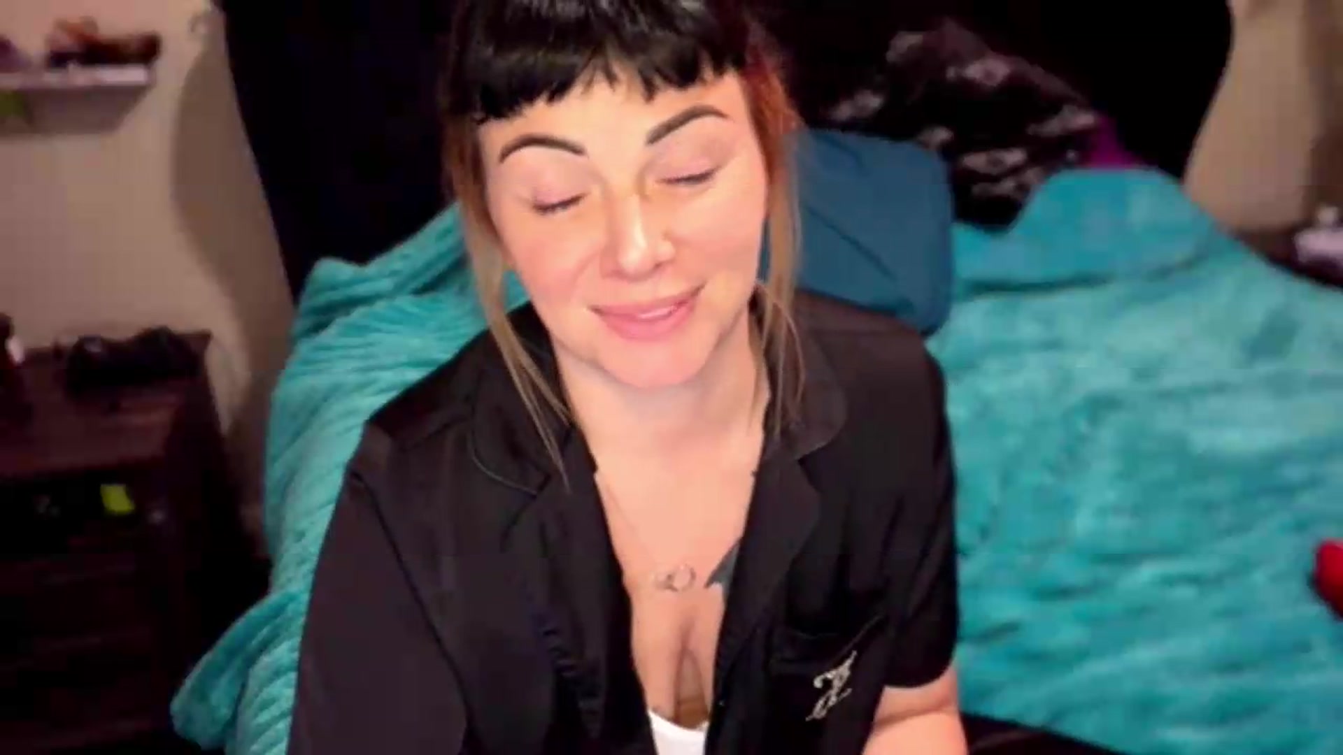 Gallery image thumbnail from KissMyTulips's myfreecams stream on, 07/17/2026, 01:36 image 14 of 20