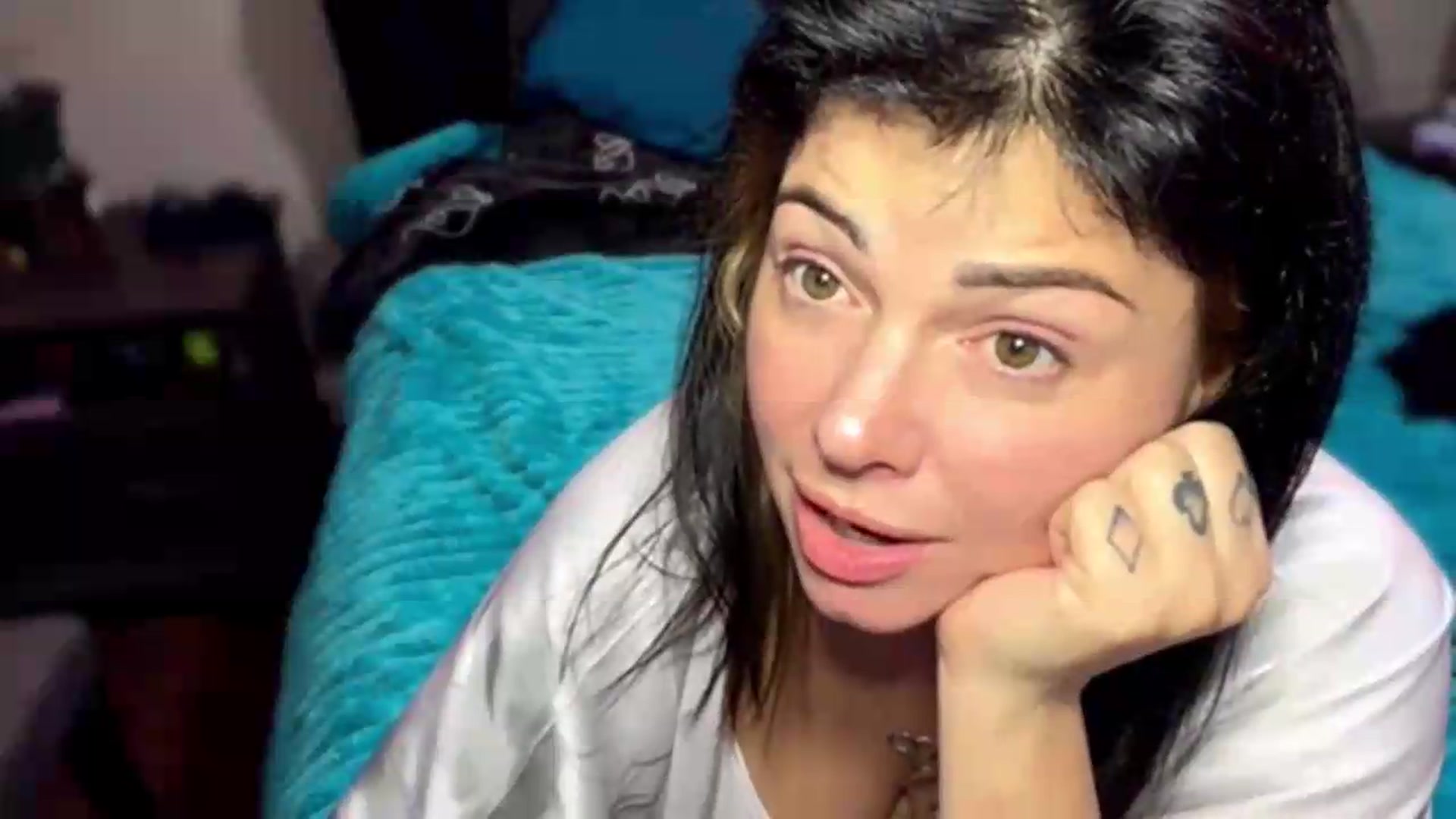 Gallery image thumbnail from KissMyTulips's myfreecams stream on, 07/17/2026, 03:00 image 19 of 20