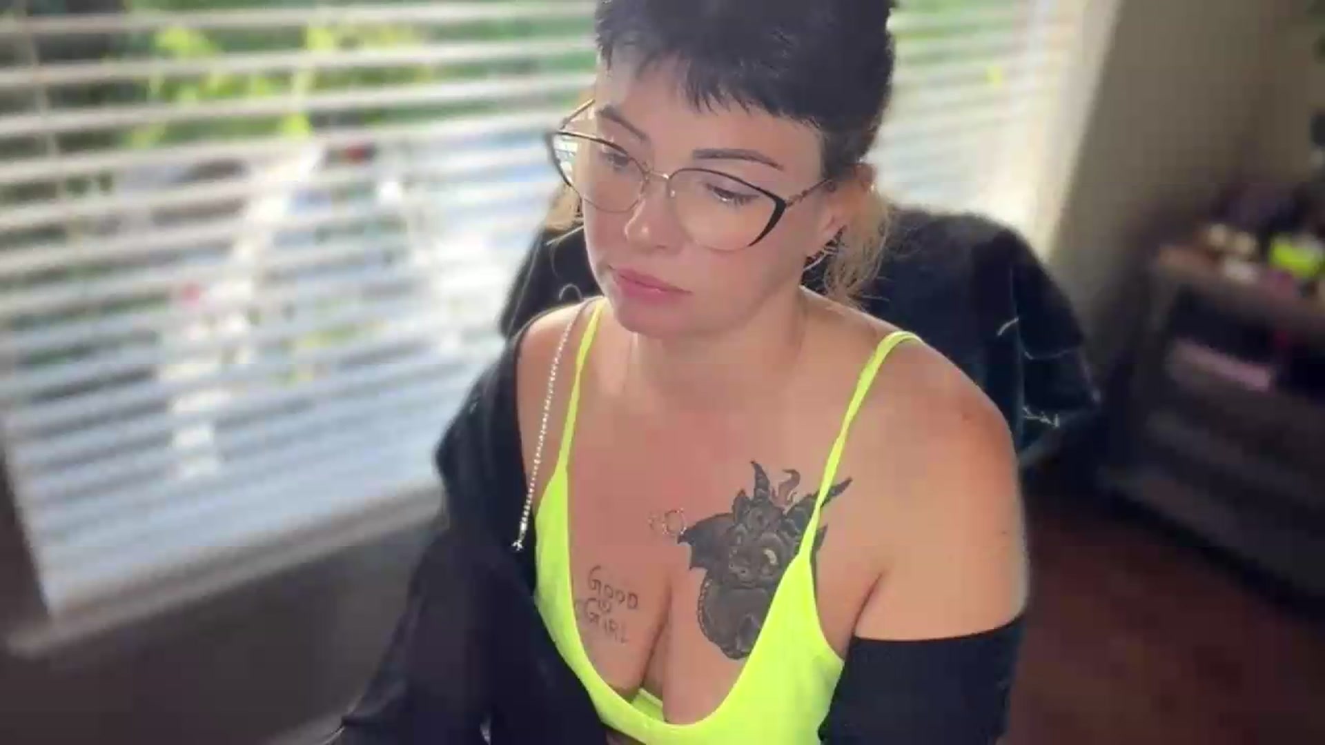 Gallery image thumbnail from KissMyTulips's myfreecams stream on, 07/19/2026, 12:39 image 13 of 20