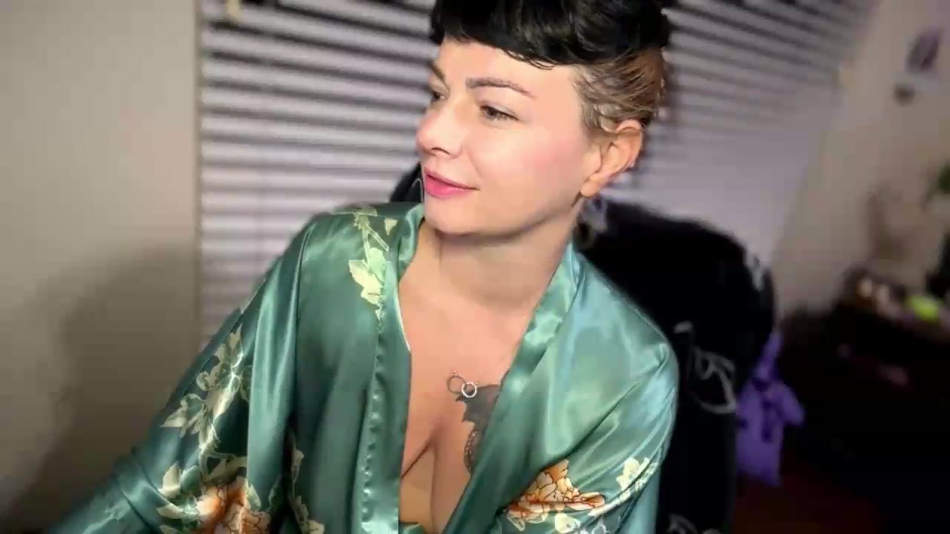 Gallery image thumbnail from KissMyTulips's myfreecams stream on, 07/29/2026, 10:44 image 7 of 20