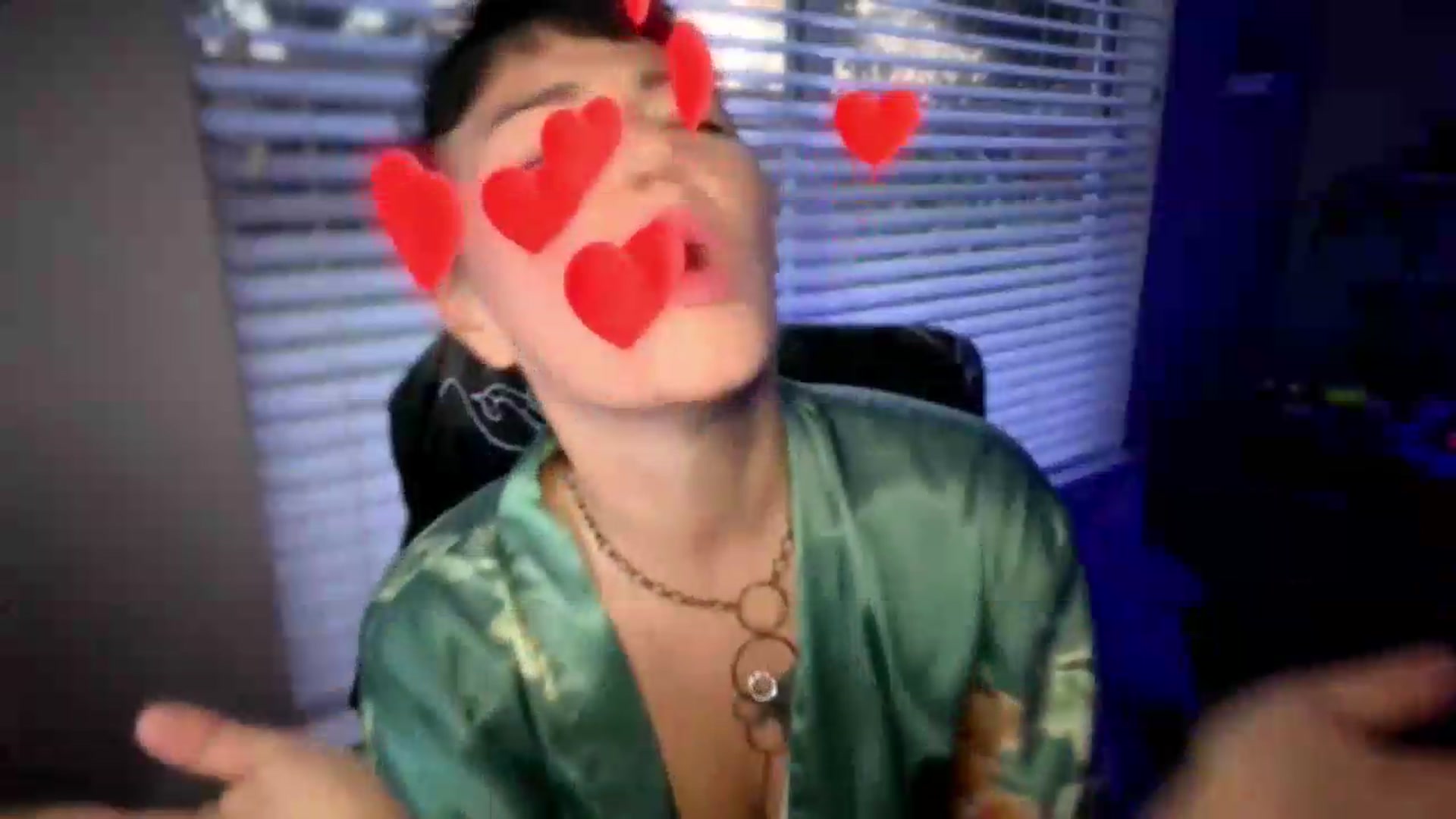 Gallery image thumbnail from KissMyTulips's myfreecams stream on, 07/29/2026, 10:44 image 18 of 20