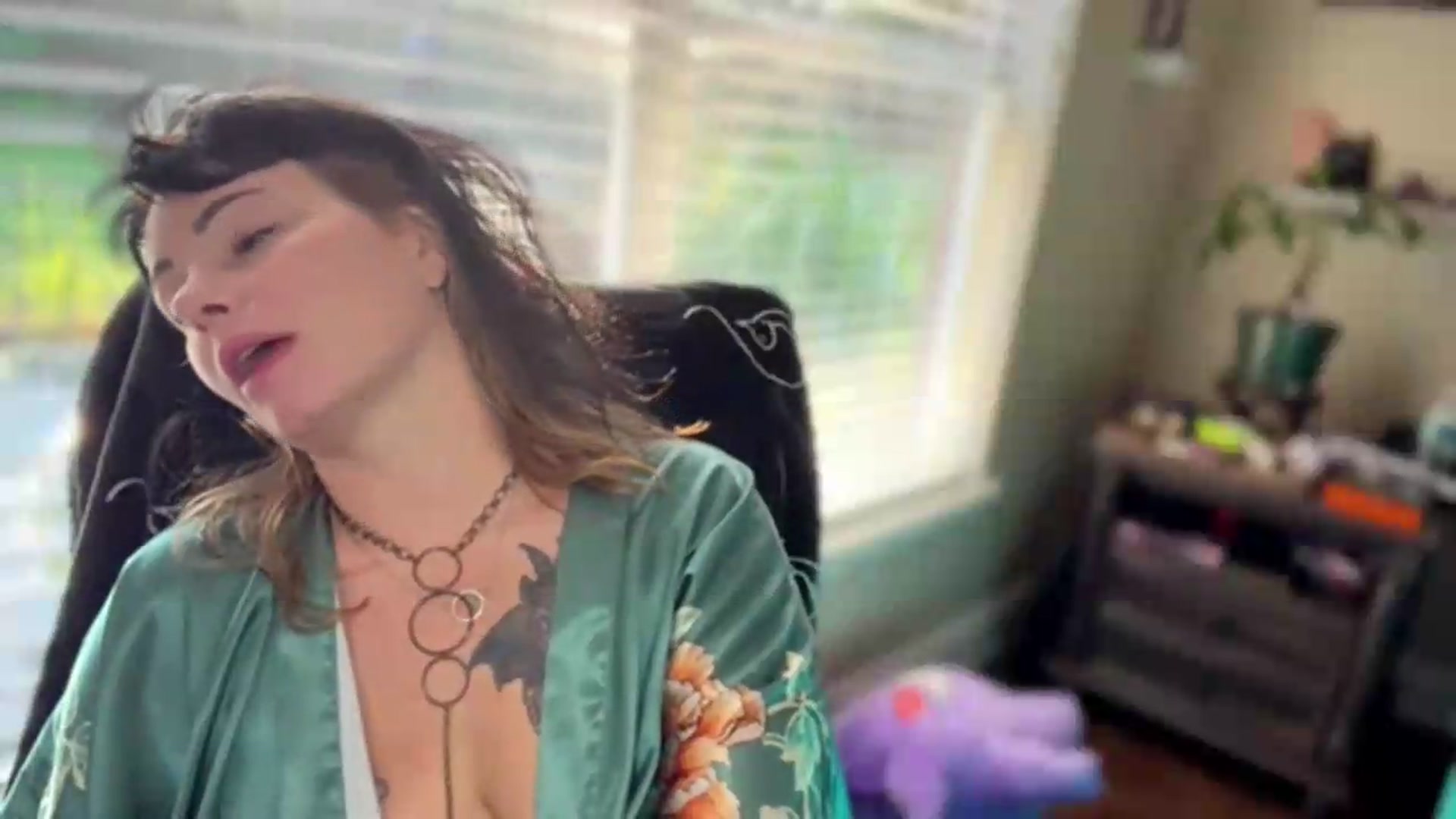 Gallery image thumbnail from KissMyTulips's myfreecams stream on, 07/29/2026, 11:52 image 14 of 20