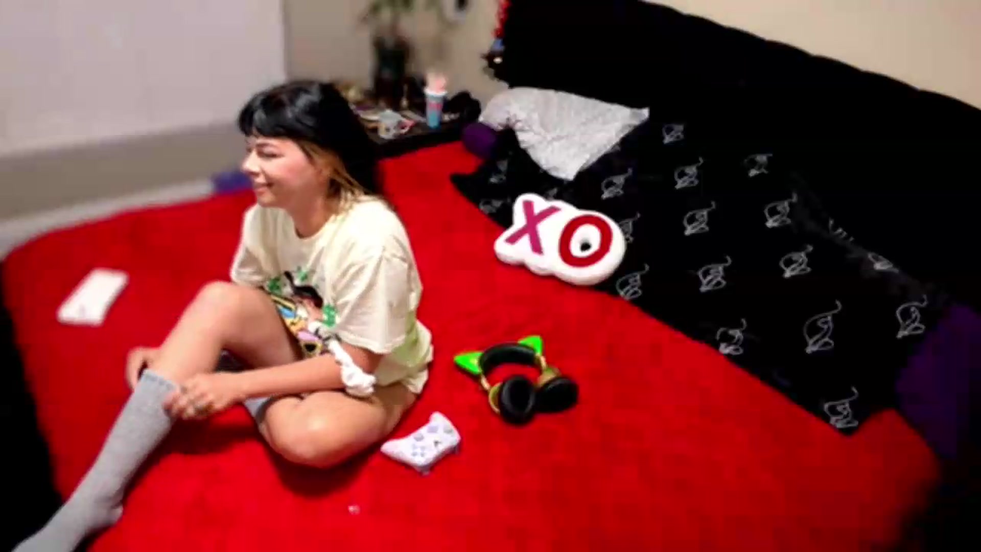 Gallery image thumbnail from KissMyTulips's myfreecams stream on, 08/08/2026, 08:15 image 7 of 20