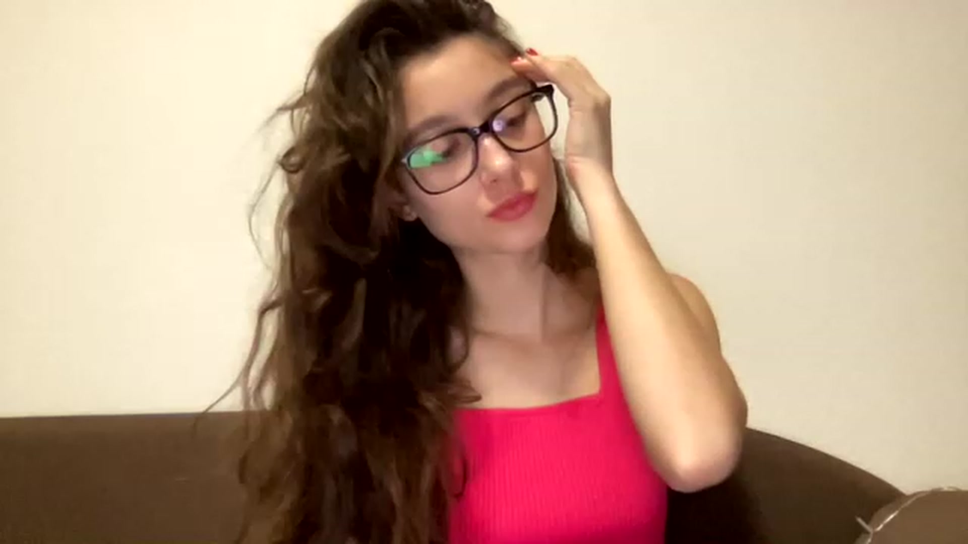 Gallery image thumbnail from Kiss_22's myfreecams stream on, 12/04/2022, 12:37 image 11 of 20