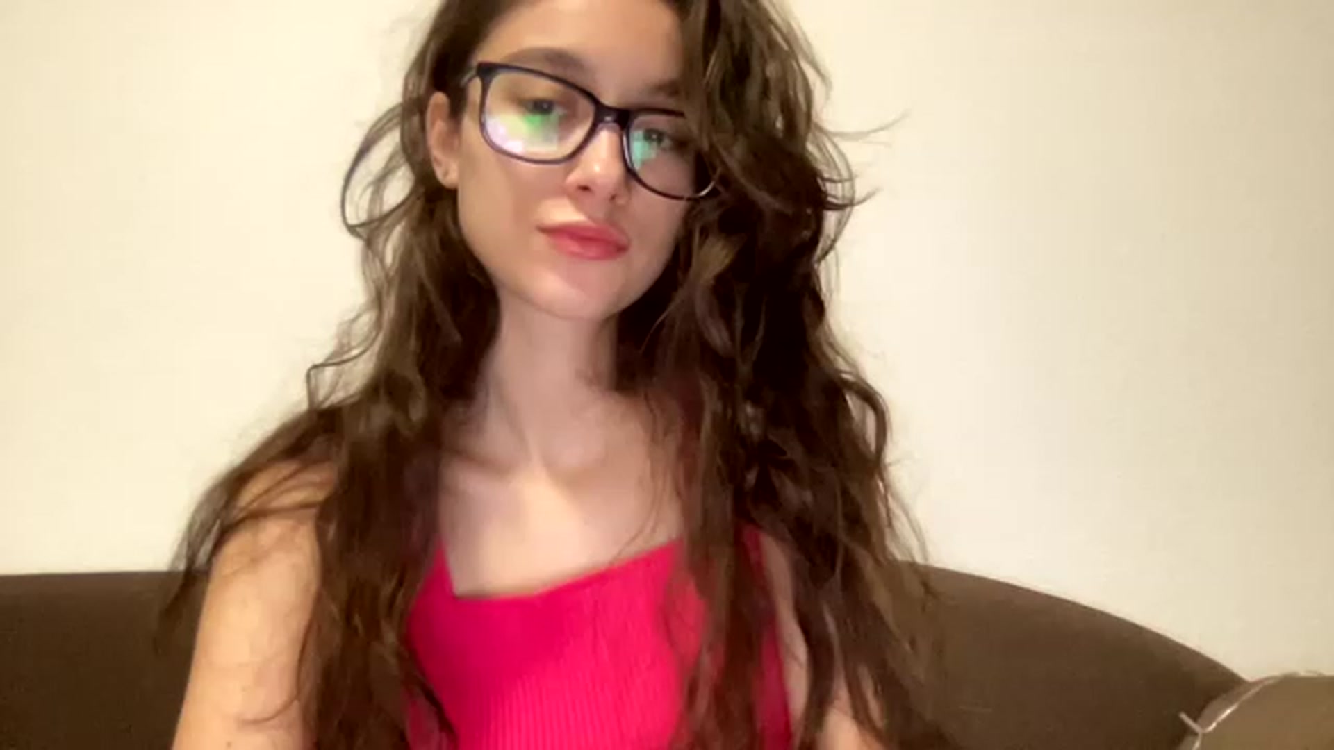 Gallery image thumbnail from Kiss_22's myfreecams stream on, 12/04/2022, 12:37 image 14 of 20