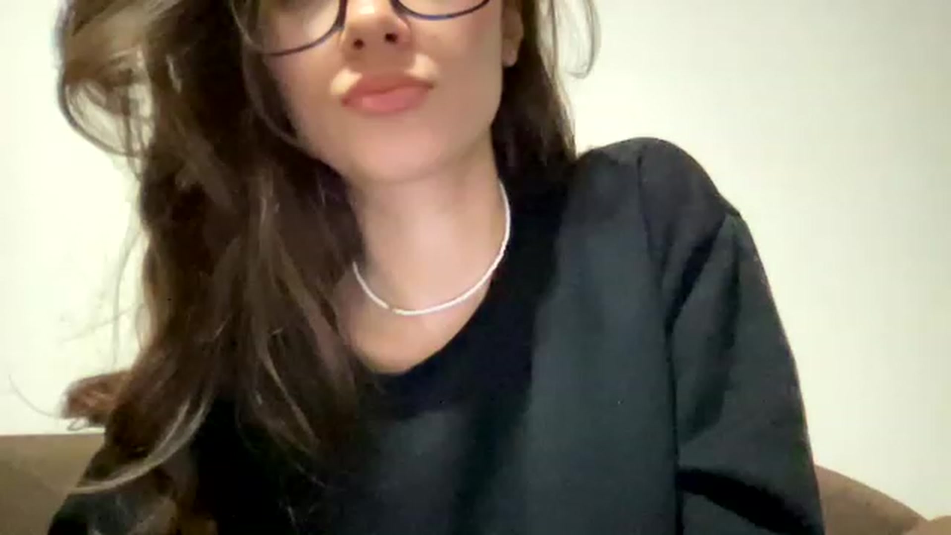 Gallery image thumbnail from Kiss_22's myfreecams stream on, 12/19/2022, 19:02 image 15 of 20