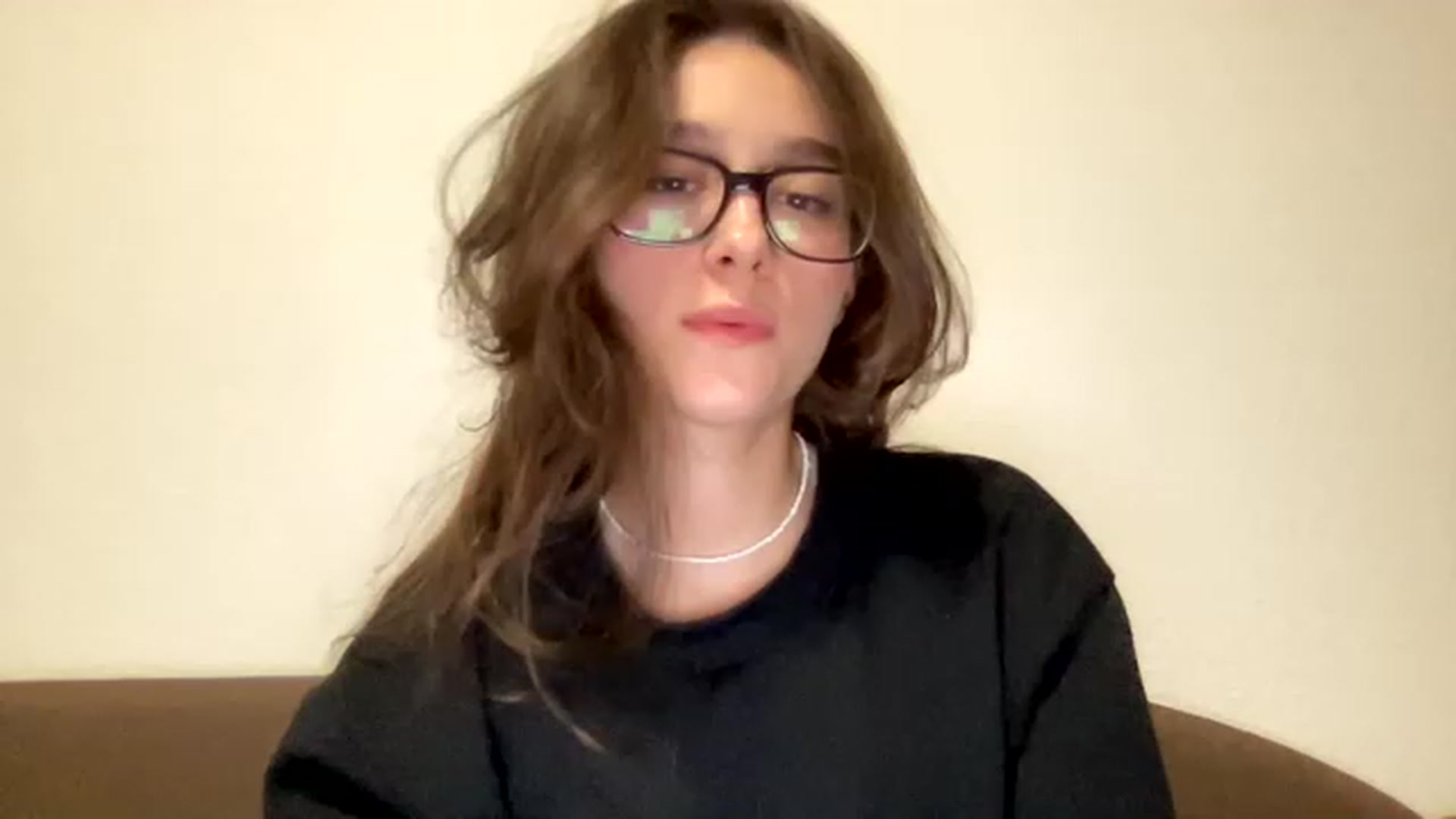 Gallery image thumbnail from Kiss_22's myfreecams stream on, 12/19/2022, 19:02 image 14 of 20