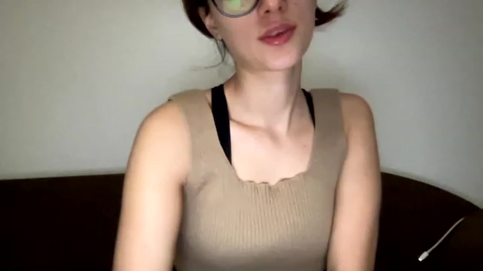 Gallery image thumbnail from Kiss_22's myfreecams stream on, 01/29/2023, 11:23 image 1 of 20