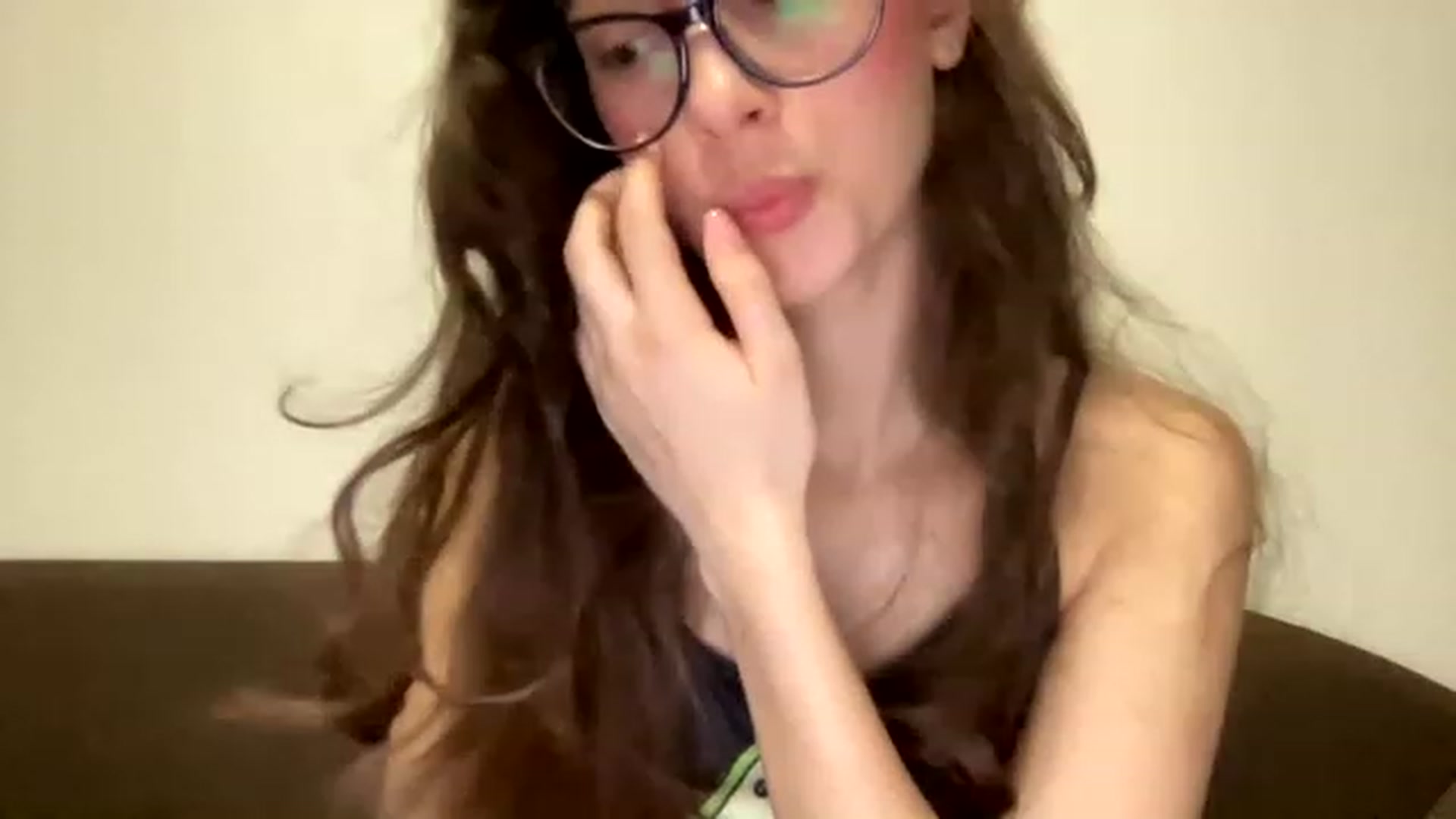 Gallery image thumbnail from Kiss_22's myfreecams stream on, 02/22/2023, 11:12 image 2 of 20
