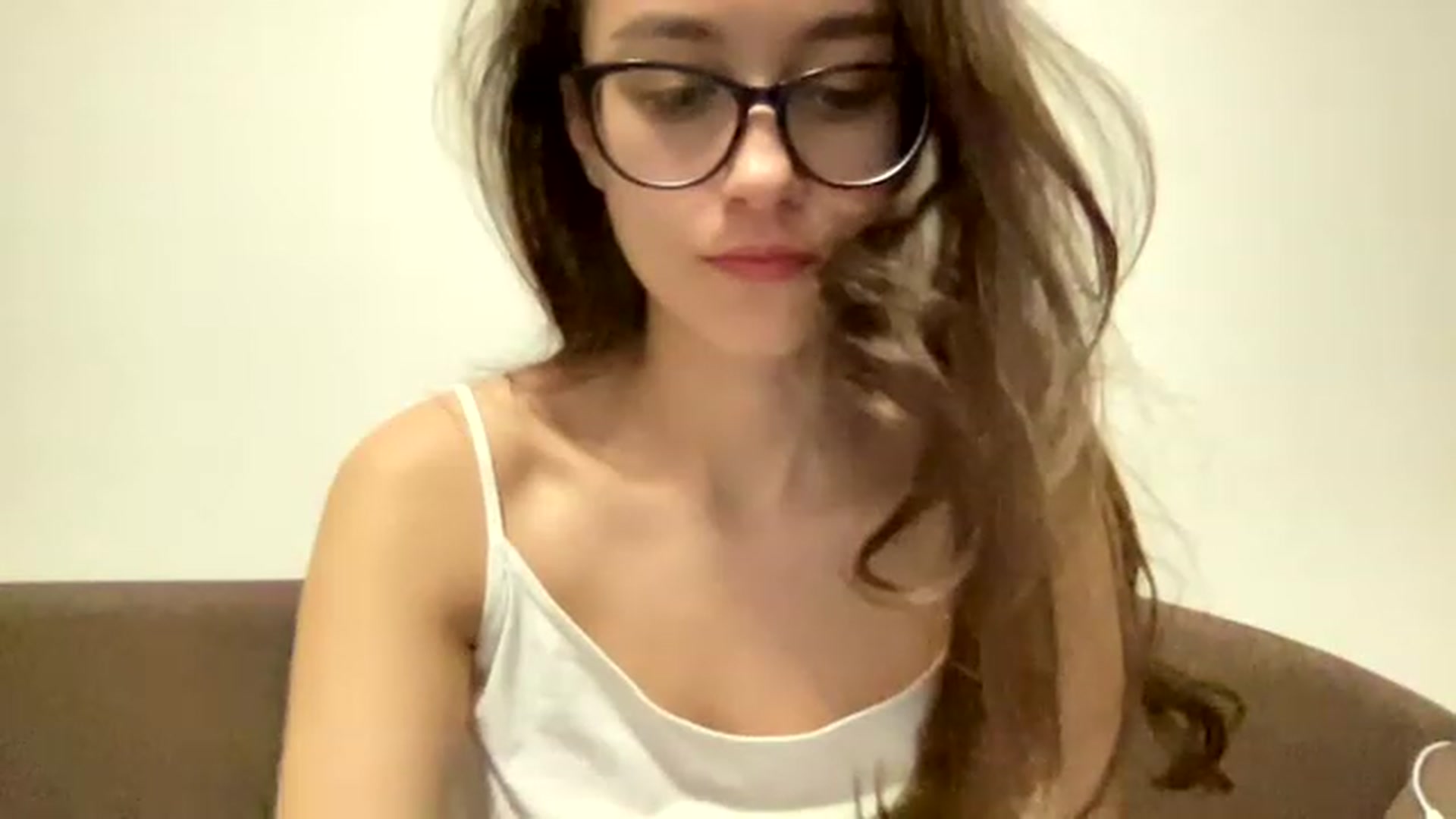 Gallery image thumbnail from Kiss_22's myfreecams stream on, 02/24/2023, 11:43 image 4 of 20