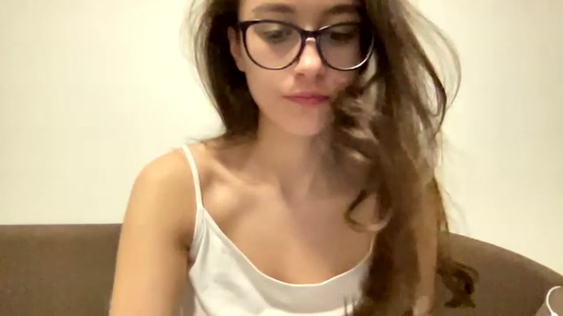 Gallery image thumbnail from Kiss_22's myfreecams stream on, 02/24/2023, 11:43 image 6 of 20