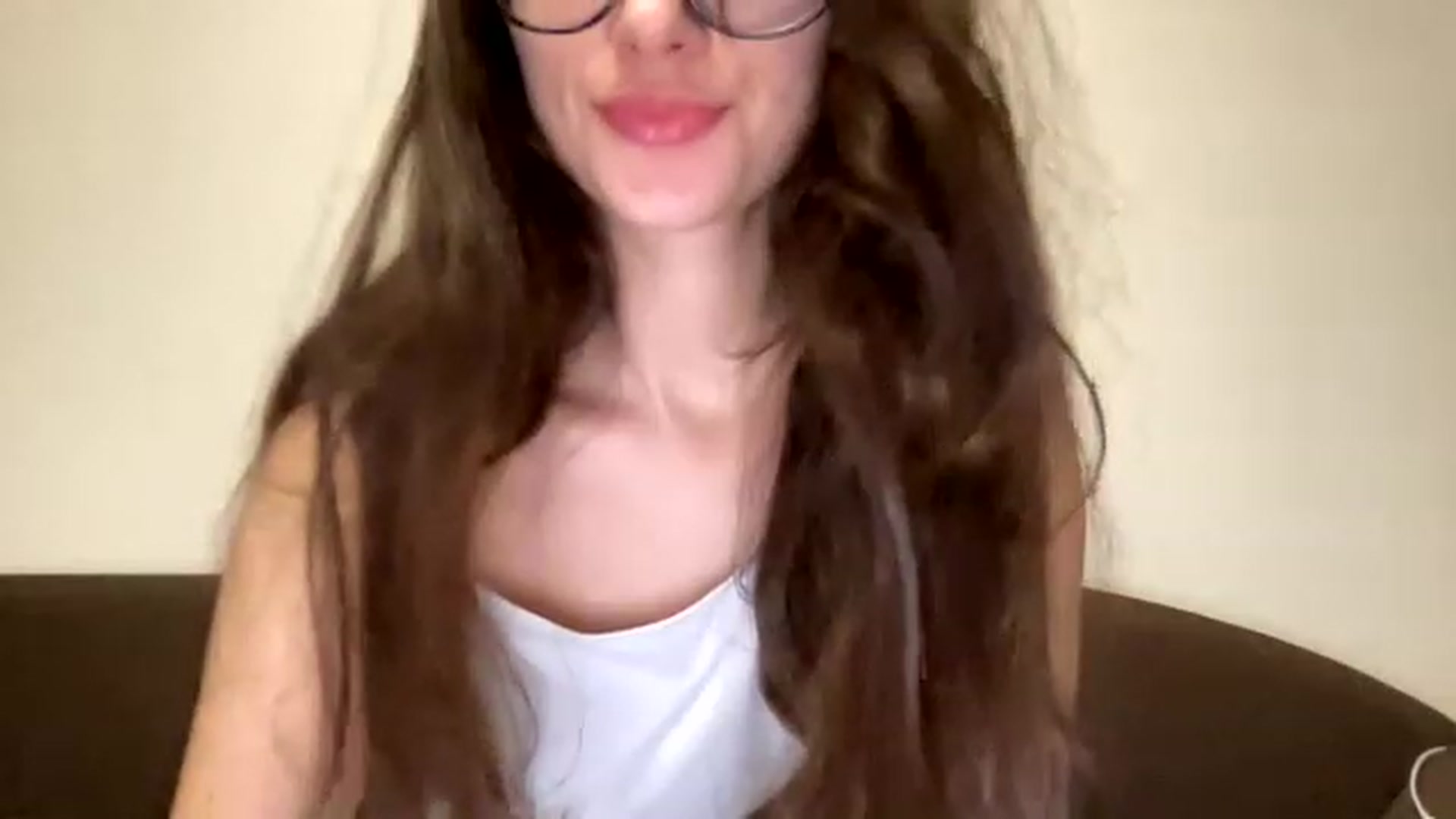 Gallery image thumbnail from Kiss_22's myfreecams stream on, 02/24/2023, 11:43 image 20 of 20