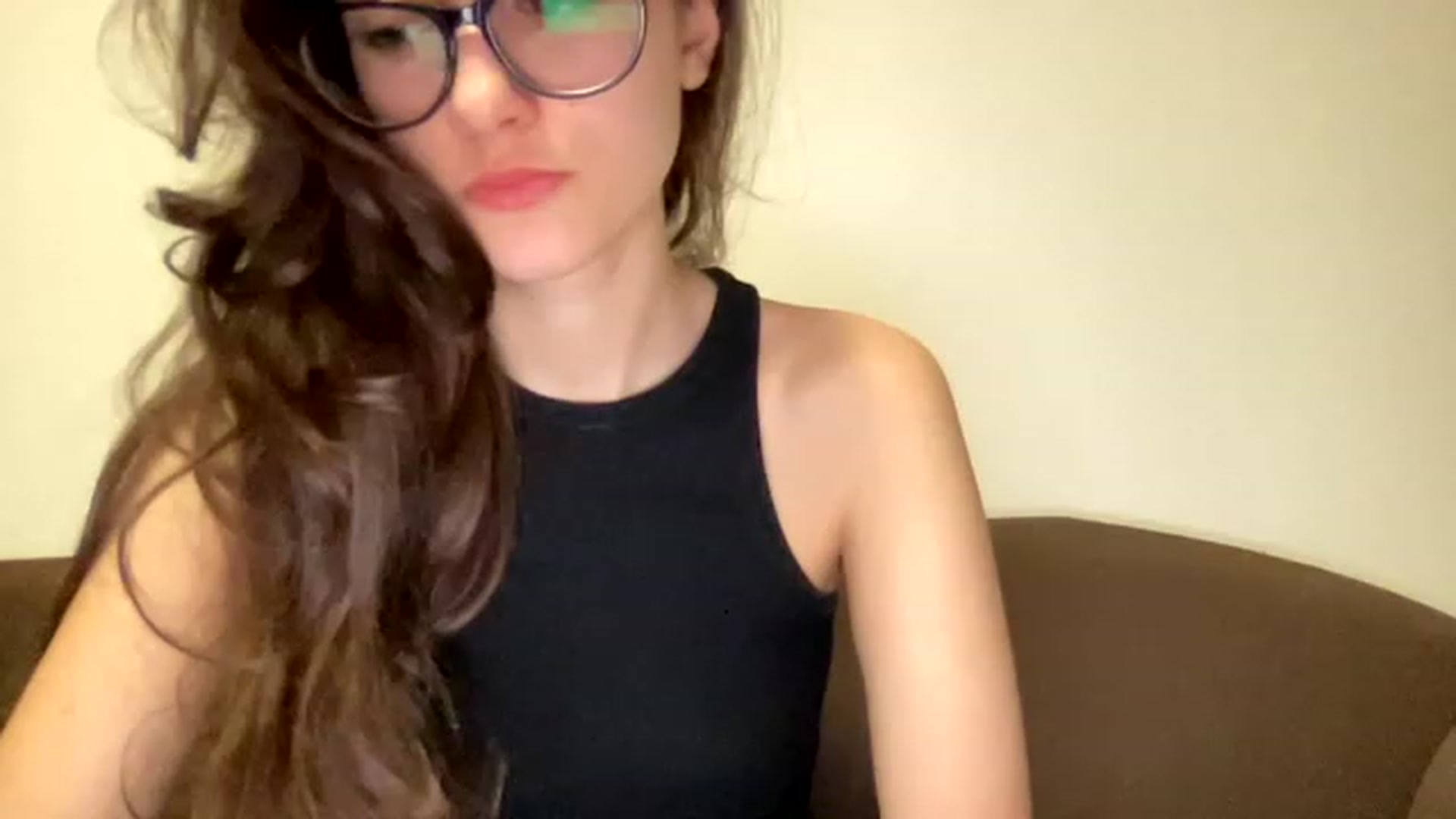 Gallery image thumbnail from Kiss_22's myfreecams stream on, 03/06/2023, 13:03 image 18 of 20
