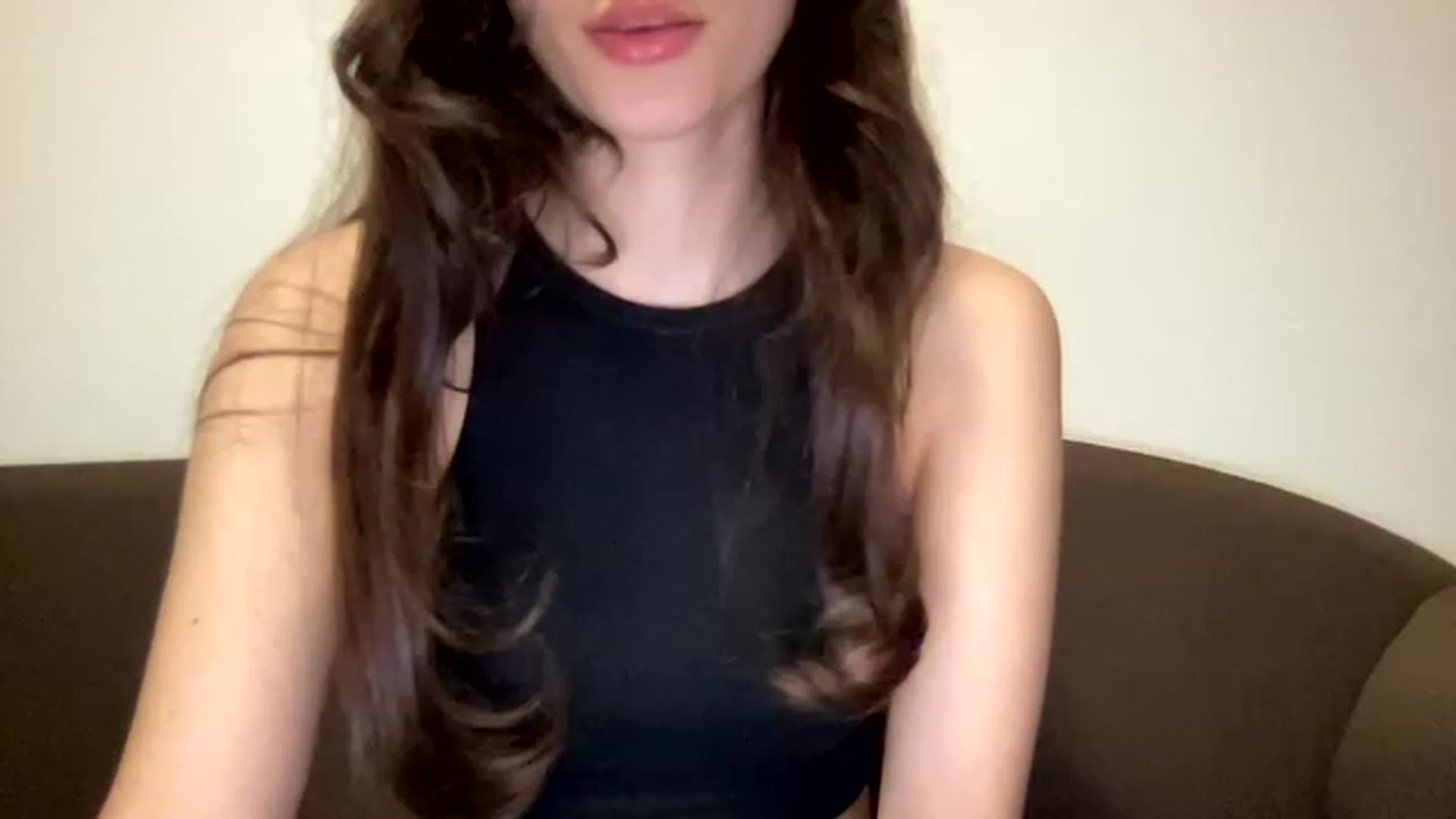 Gallery image thumbnail from Kiss_22's myfreecams stream on, 03/06/2023, 13:34 image 9 of 20
