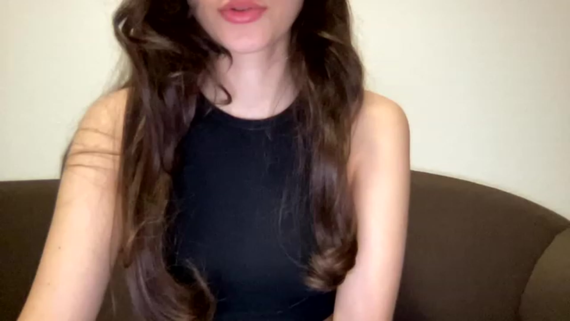 Gallery image thumbnail from Kiss_22's myfreecams stream on, 03/06/2023, 13:34 image 11 of 20