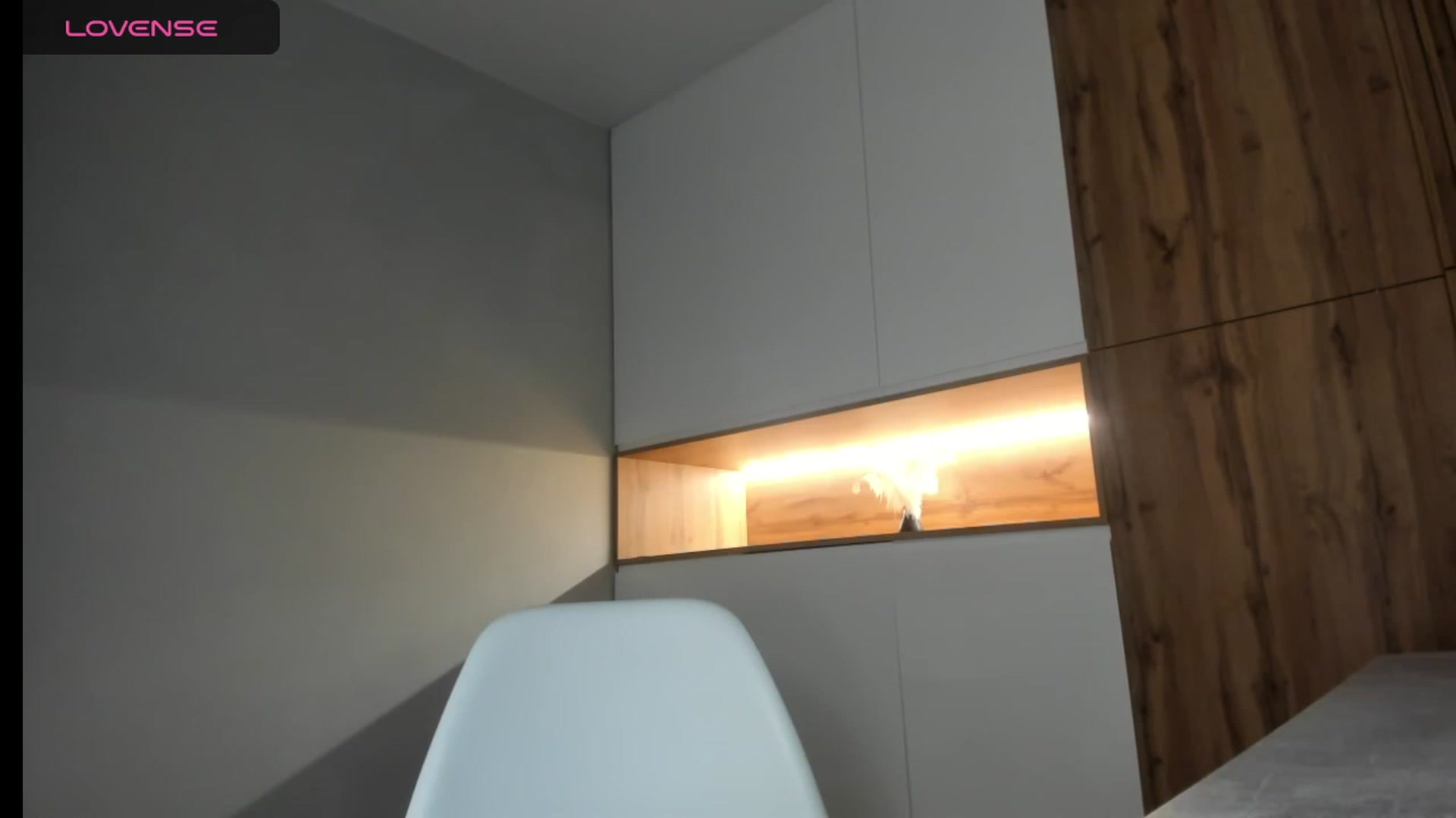 Gallery image thumbnail from Kiss_Kate's myfreecams stream on, 10/06/2023, 18:16 image 2 of 20