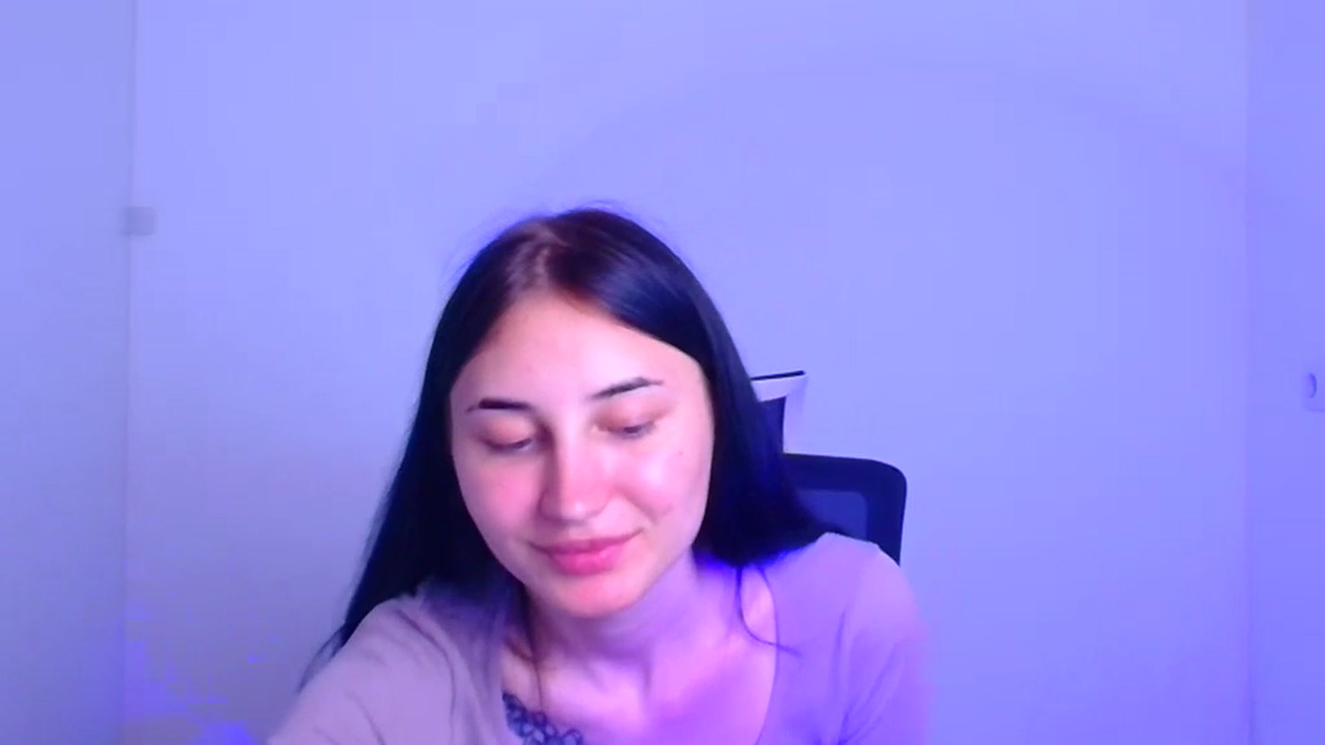 Gallery image thumbnail from Kiss_mia_'s myfreecams stream on, 07/30/2024, 16:51 image 6 of 20