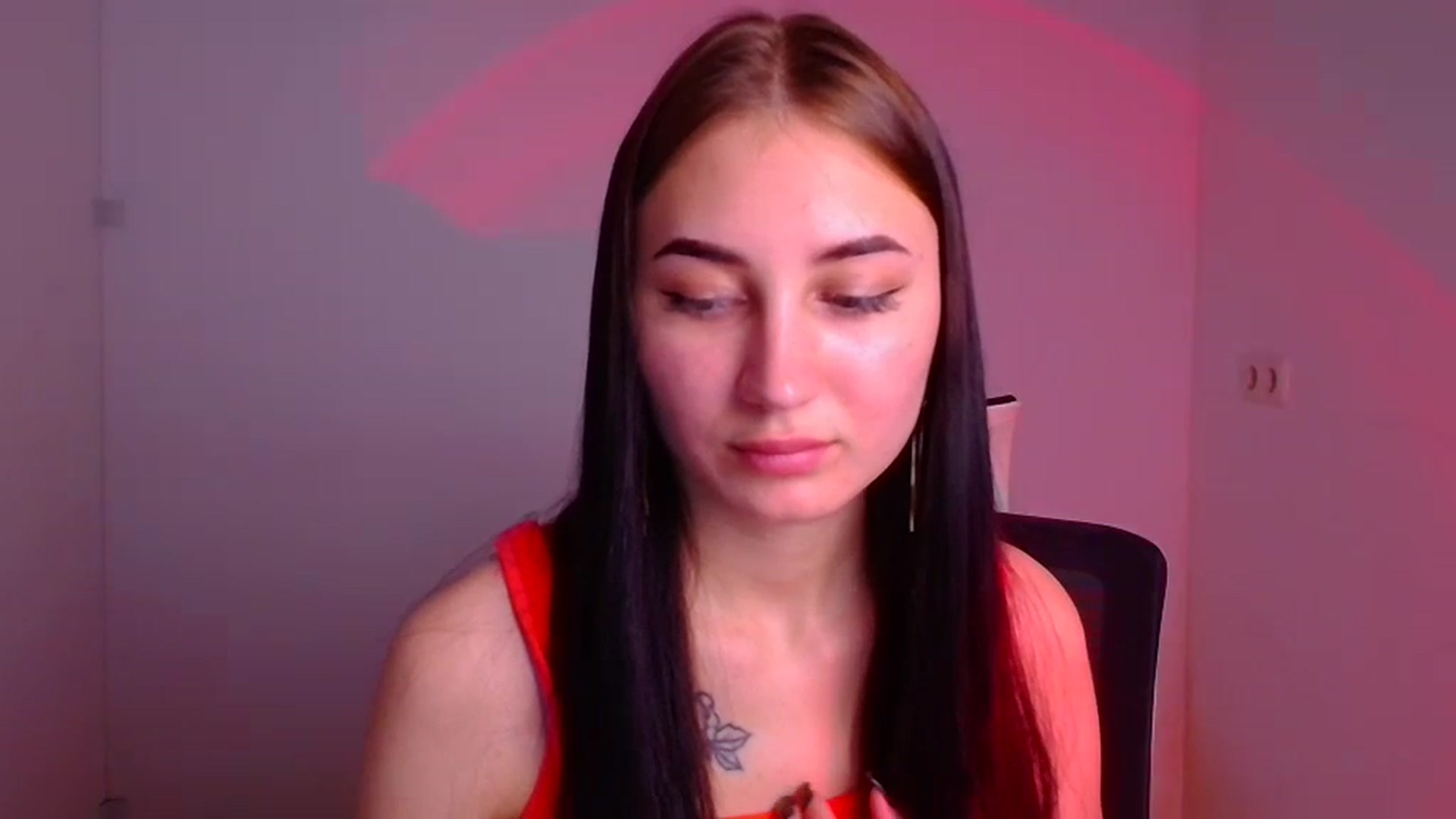 Gallery image thumbnail from Kiss_mia_'s myfreecams stream on, 12/02/2024, 11:46 image 16 of 20