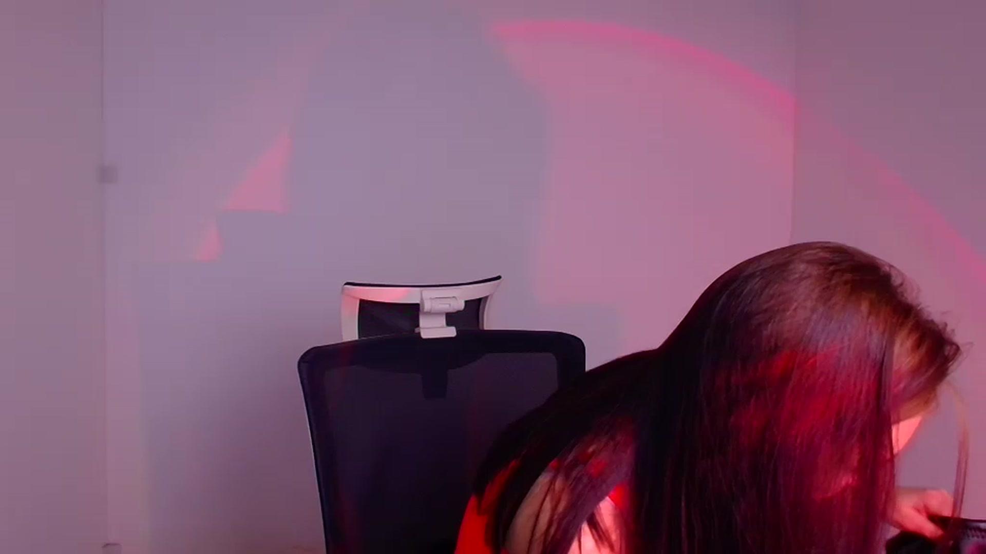 Gallery image thumbnail from Kiss_mia_'s myfreecams stream on, 12/02/2024, 11:46 image 10 of 20
