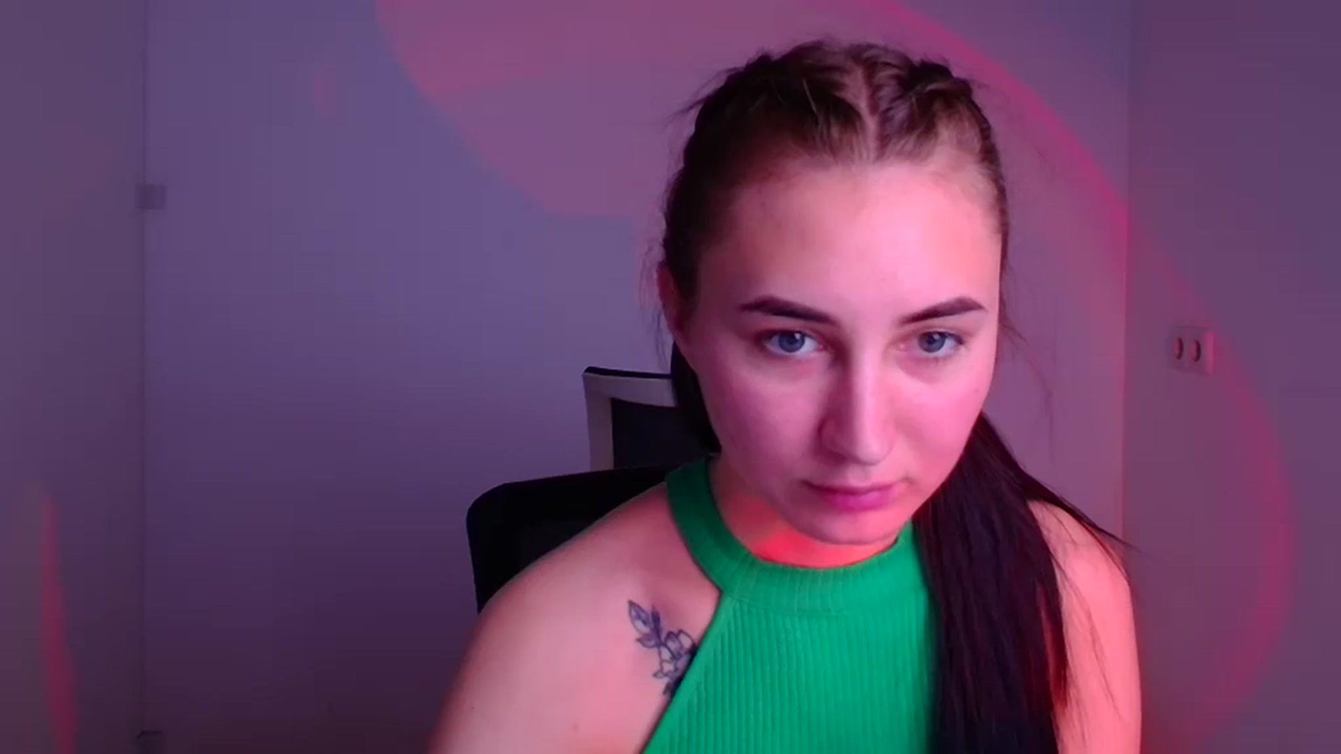 Gallery image thumbnail from Kiss_mia_'s myfreecams stream on, 12/05/2024, 11:13 image 16 of 20
