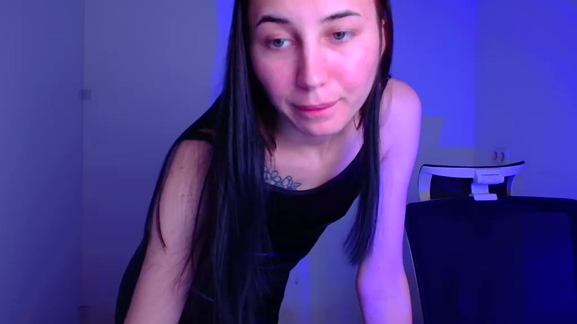 Gallery image thumbnail from Kiss_mia_'s myfreecams stream on, 12/05/2024, 20:39 image 16 of 20