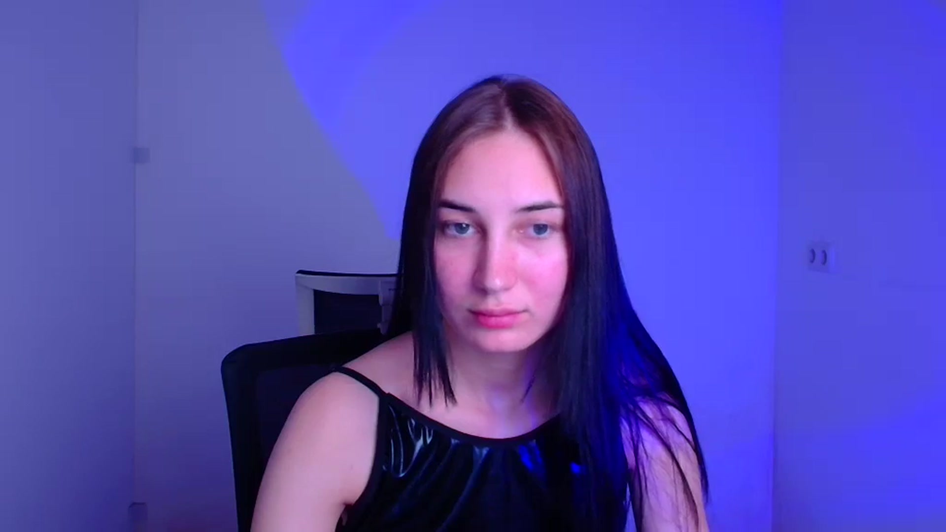 Gallery image thumbnail from Kiss_mia_'s myfreecams stream on, 12/05/2024, 20:39 image 12 of 20