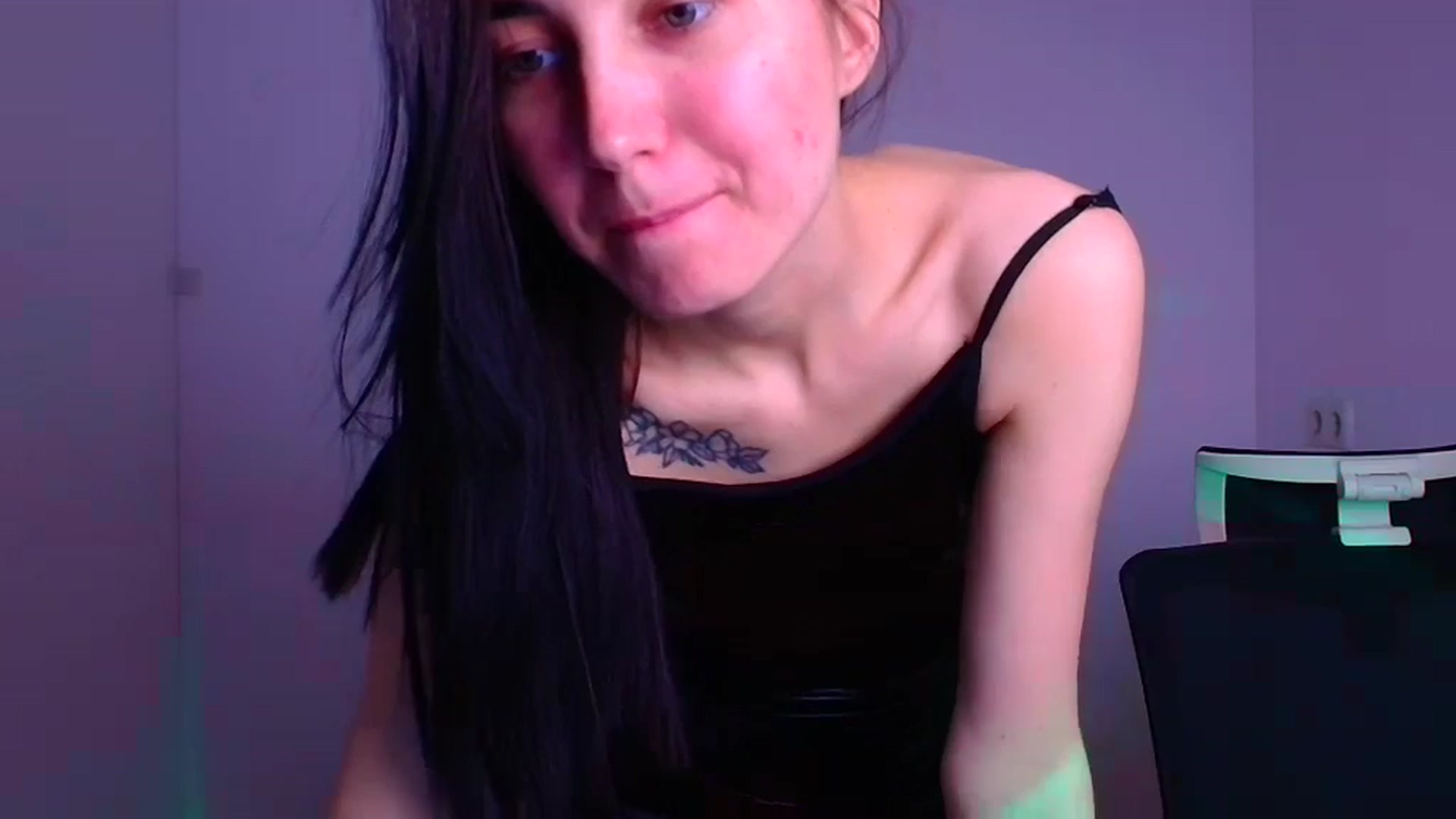 Gallery image thumbnail from Kiss_mia_'s myfreecams stream on, 12/09/2024, 09:17 image 16 of 20