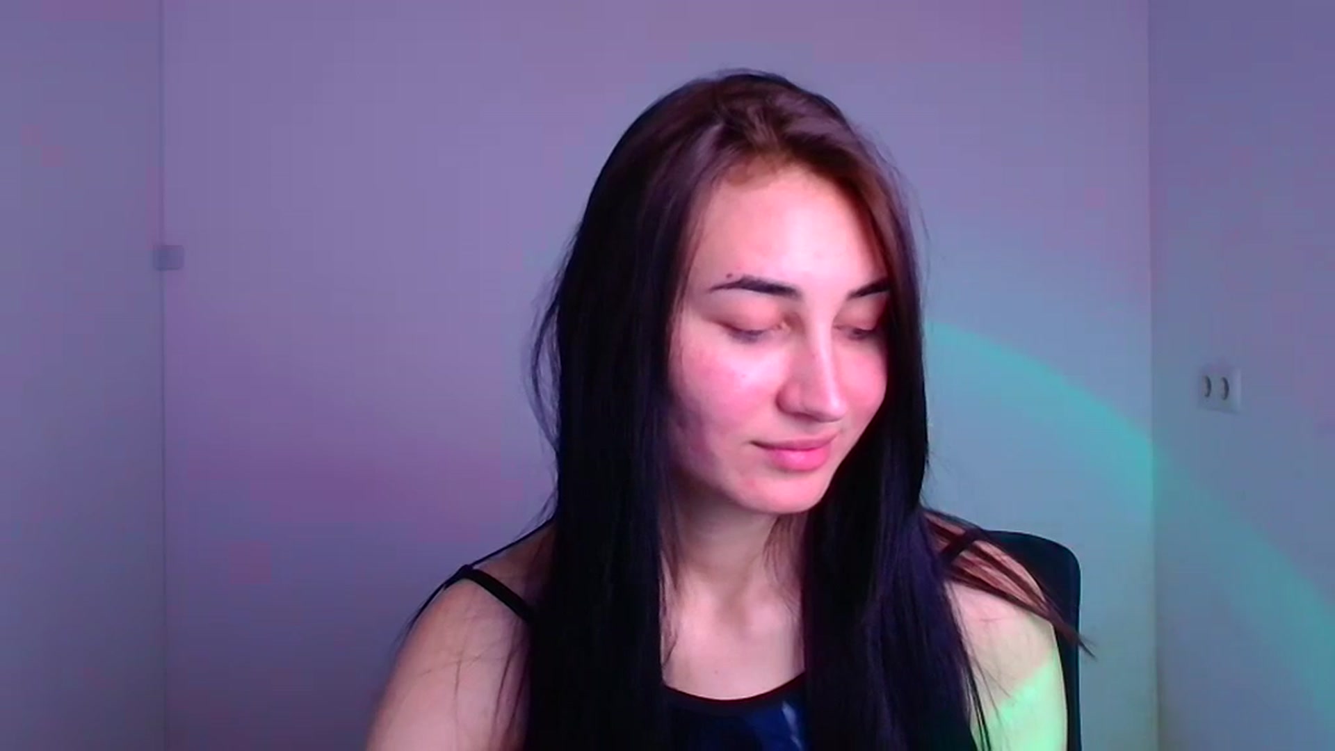 Gallery image thumbnail from Kiss_mia_'s myfreecams stream on, 12/09/2024, 09:17 image 10 of 20