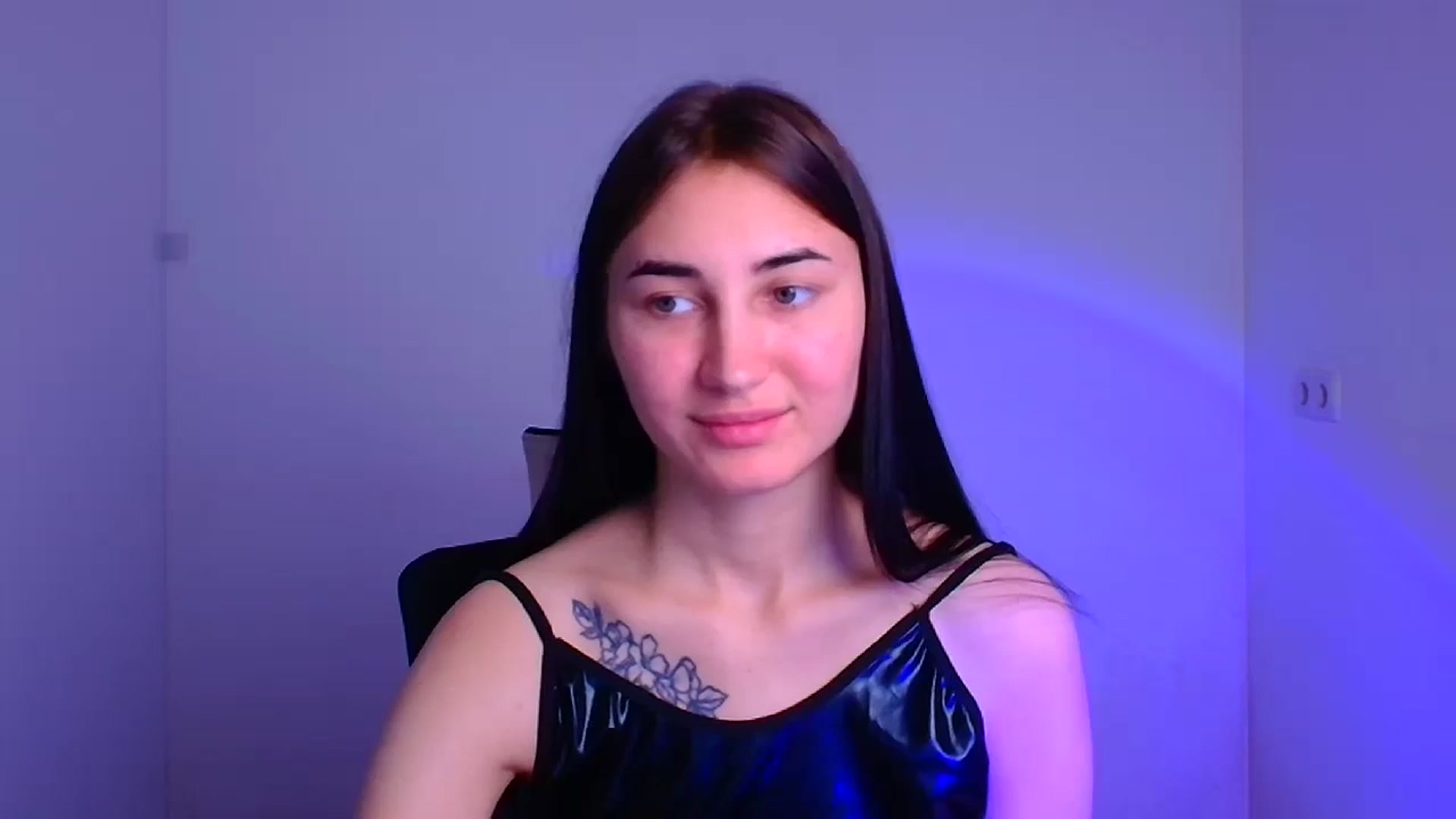 Gallery image thumbnail from Kiss_mia_'s myfreecams stream on, 12/09/2024, 11:05 image 20 of 20