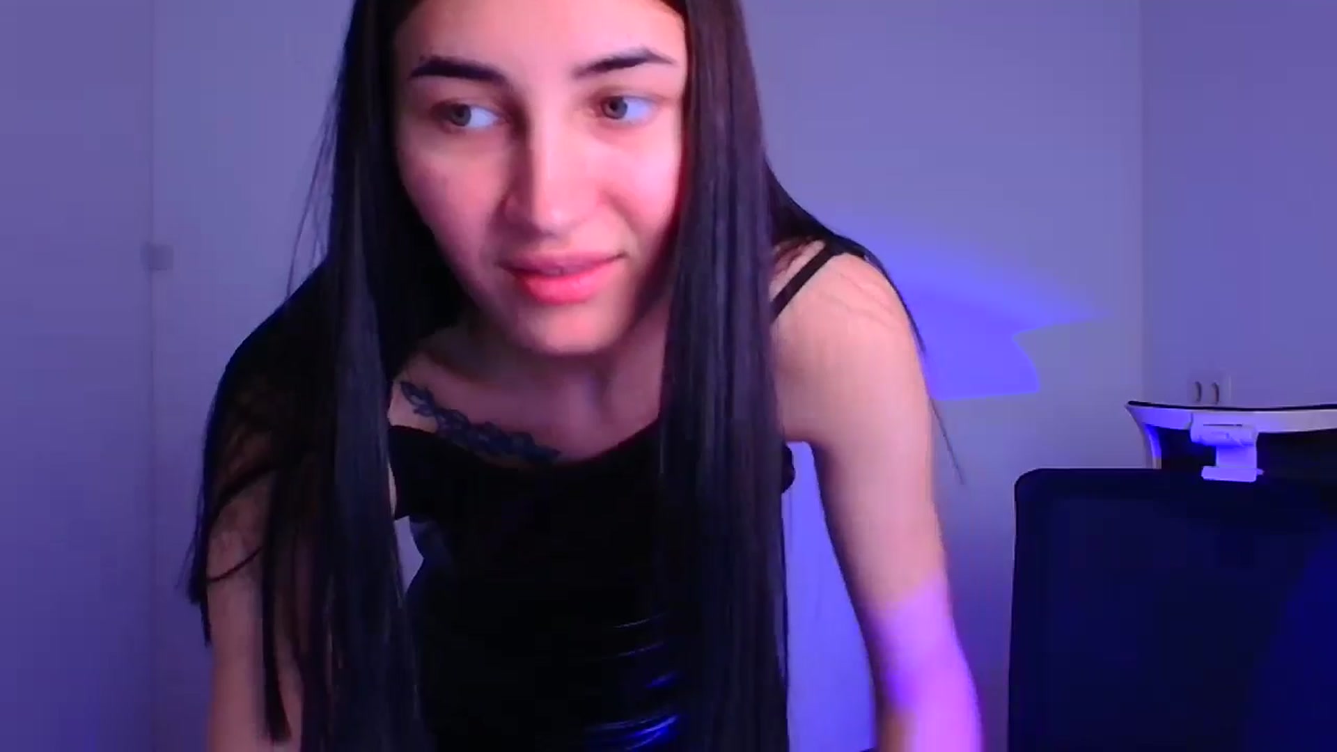 Gallery image thumbnail from Kiss_mia_'s myfreecams stream on, 12/09/2024, 11:05 image 5 of 20