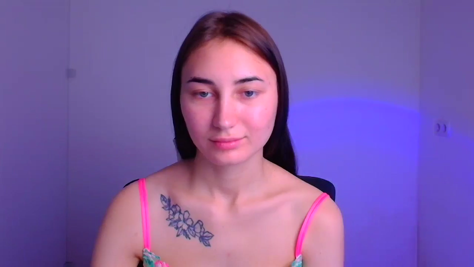 Gallery image thumbnail from Kiss_mia_'s myfreecams stream on, 12/10/2024, 08:33 image 18 of 20