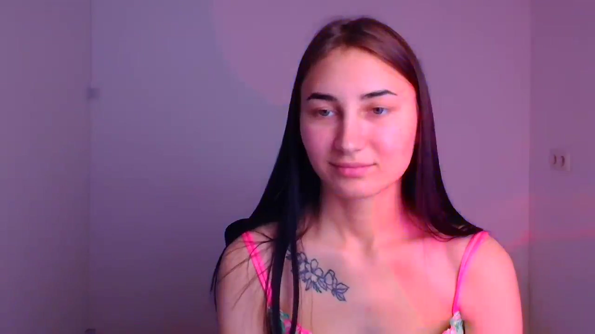 Gallery image thumbnail from Kiss_mia_'s myfreecams stream on, 12/10/2024, 11:44 image 19 of 20