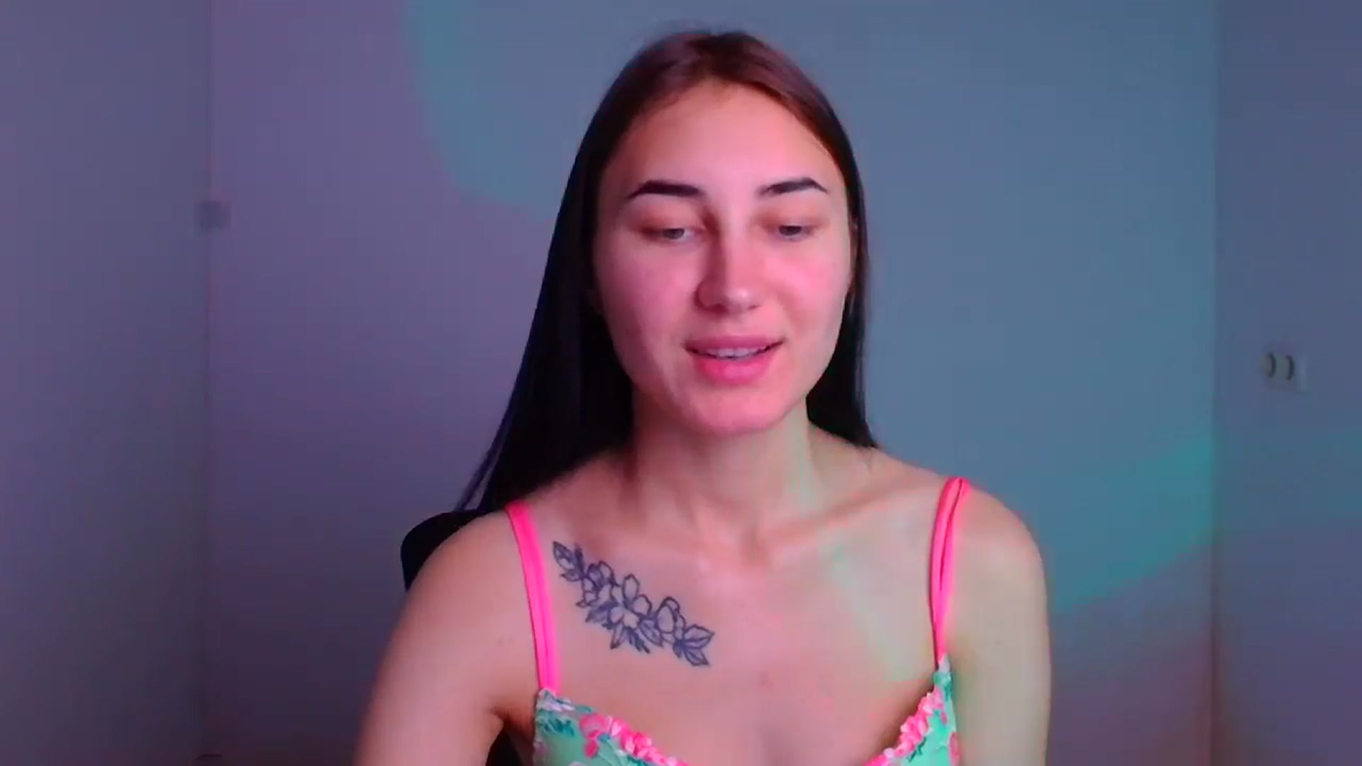 Gallery image thumbnail from Kiss_mia_'s myfreecams stream on, 12/10/2024, 11:44 image 9 of 20