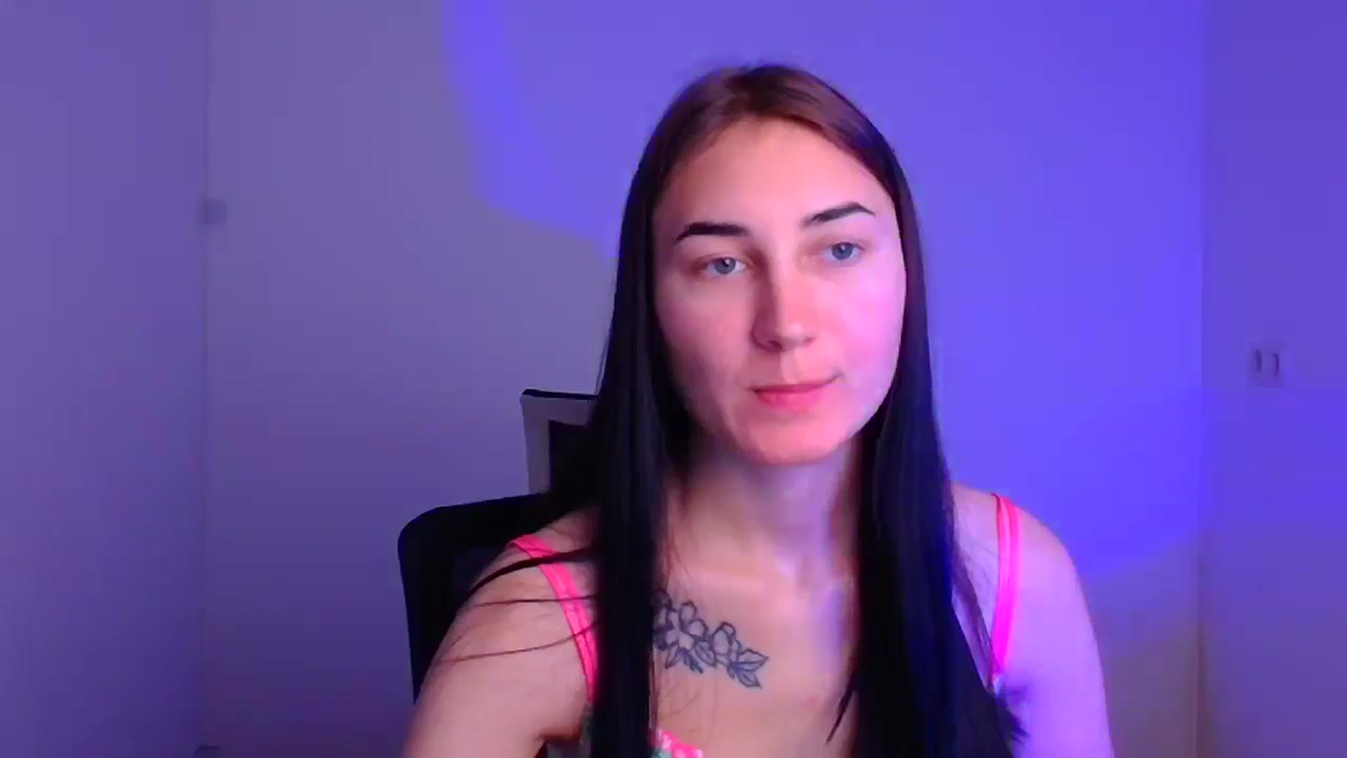 Gallery image thumbnail from Kiss_mia_'s myfreecams stream on, 12/10/2024, 11:44 image 7 of 20