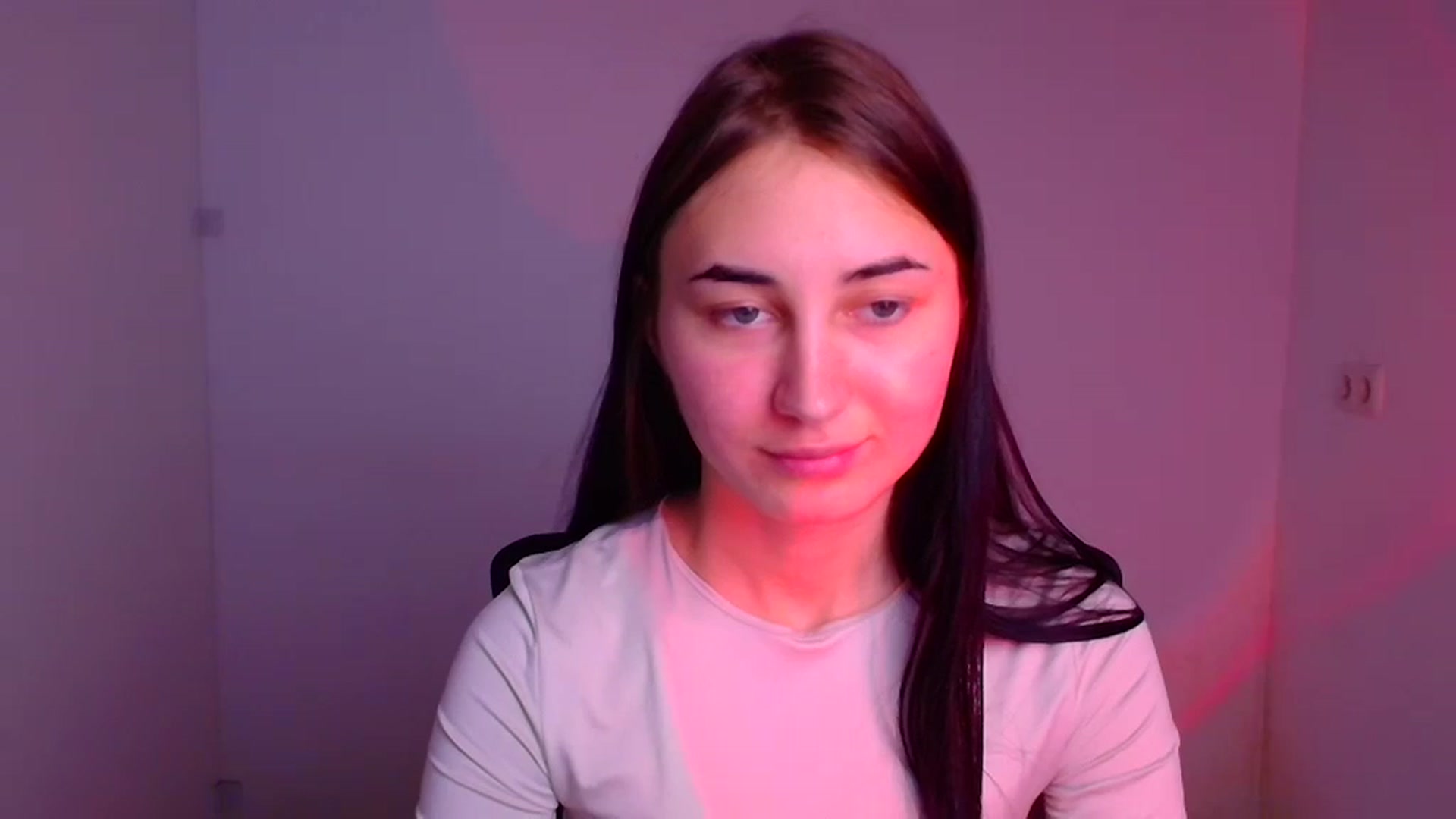 Gallery image thumbnail from Kiss_mia_'s myfreecams stream on, 12/12/2024, 11:37 image 2 of 20