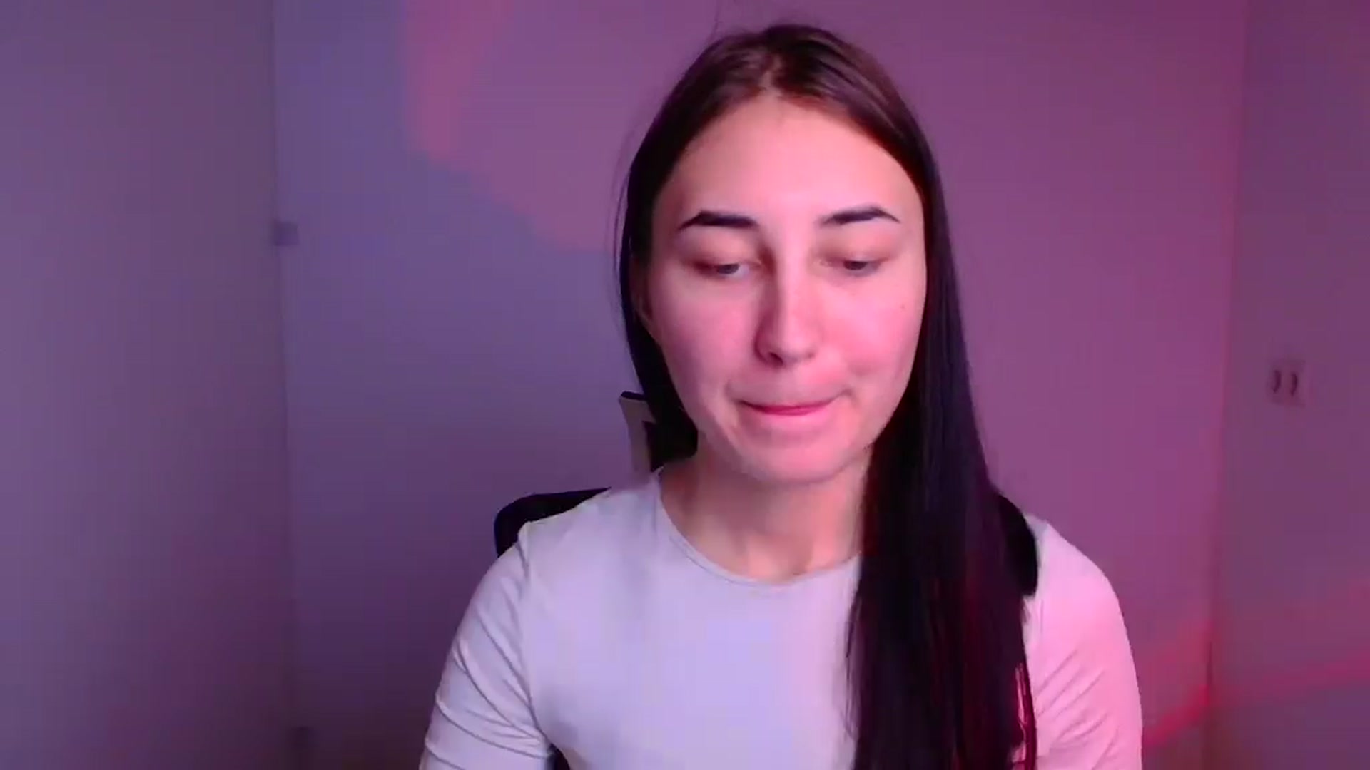 Gallery image thumbnail from Kiss_mia_'s myfreecams stream on, 12/13/2024, 10:08 image 11 of 20