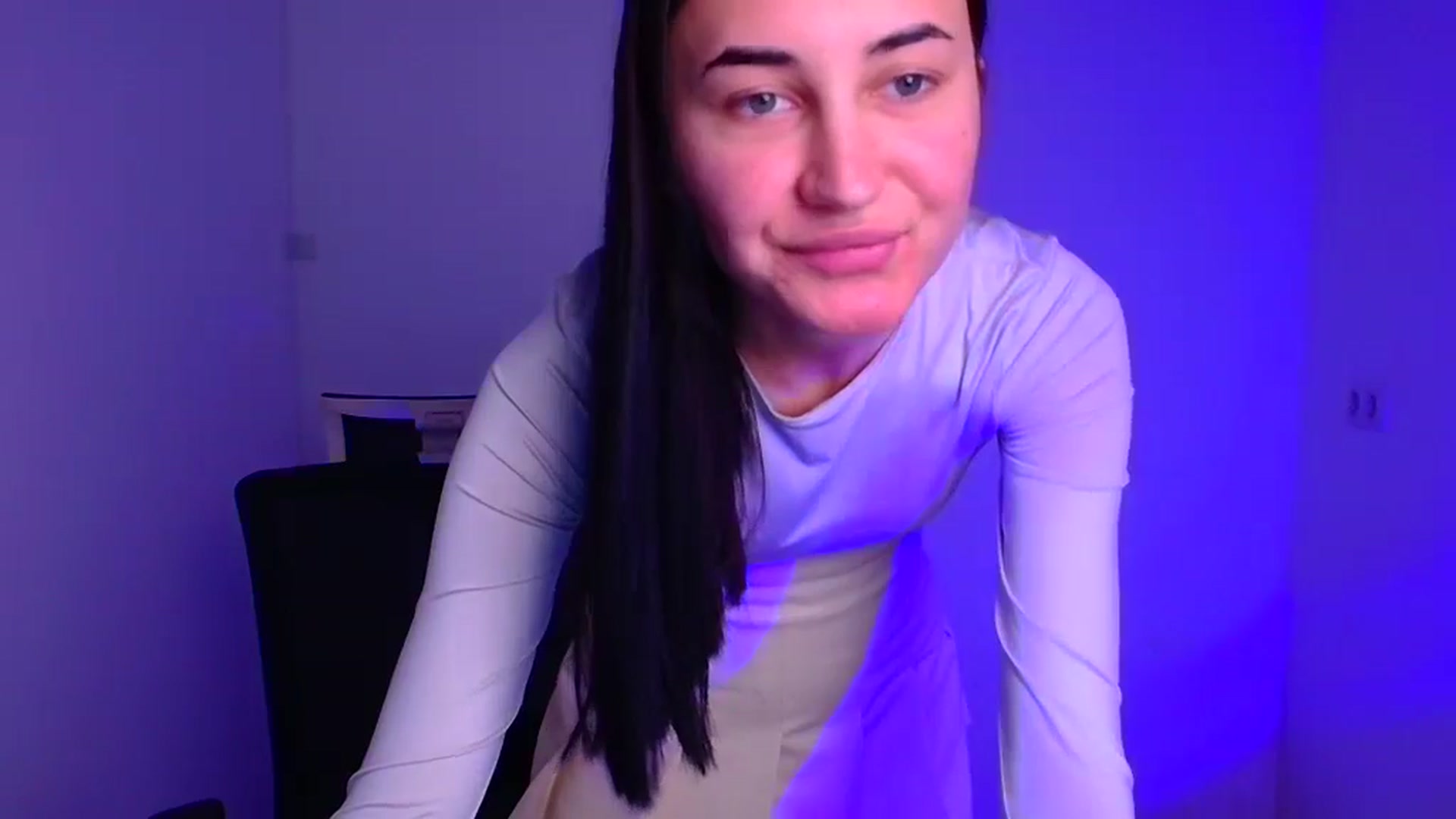 Gallery image thumbnail from Kiss_mia_'s myfreecams stream on, 12/13/2024, 11:38 image 8 of 20