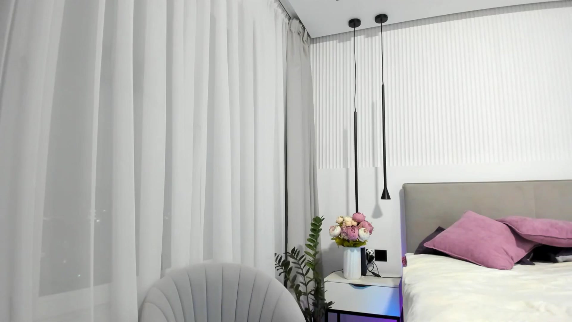 Gallery image thumbnail from KissableAsian's myfreecams stream on, 03/22/2025, 20:09 image 20 of 20