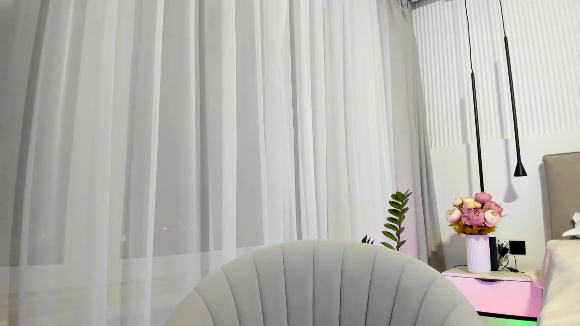 Gallery image thumbnail from KissableAsian's myfreecams stream on, 03/23/2025, 22:49 image 5 of 20
