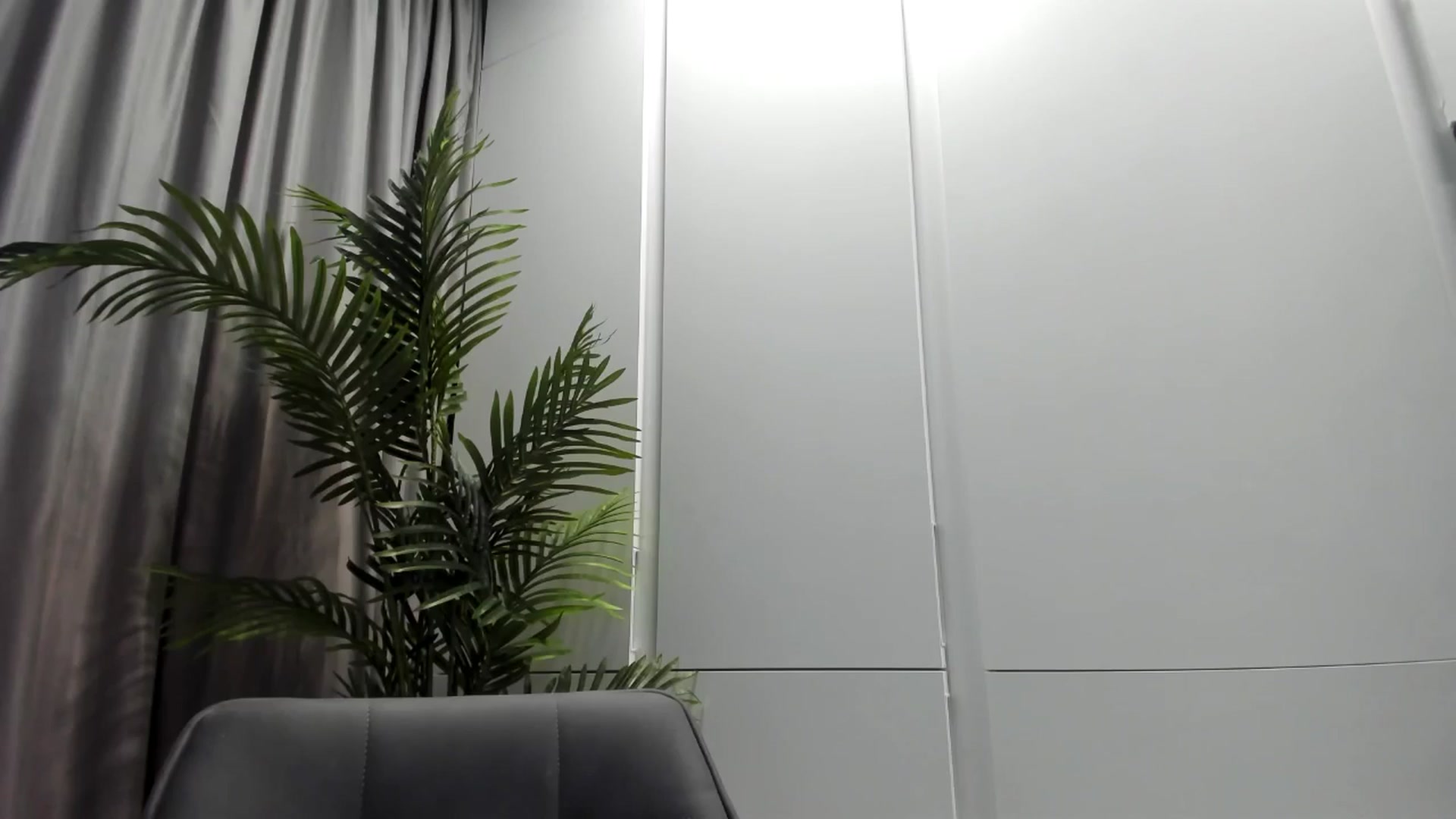 Gallery image thumbnail from KissableAsian's myfreecams stream on, 03/26/2025, 12:26 image 11 of 20