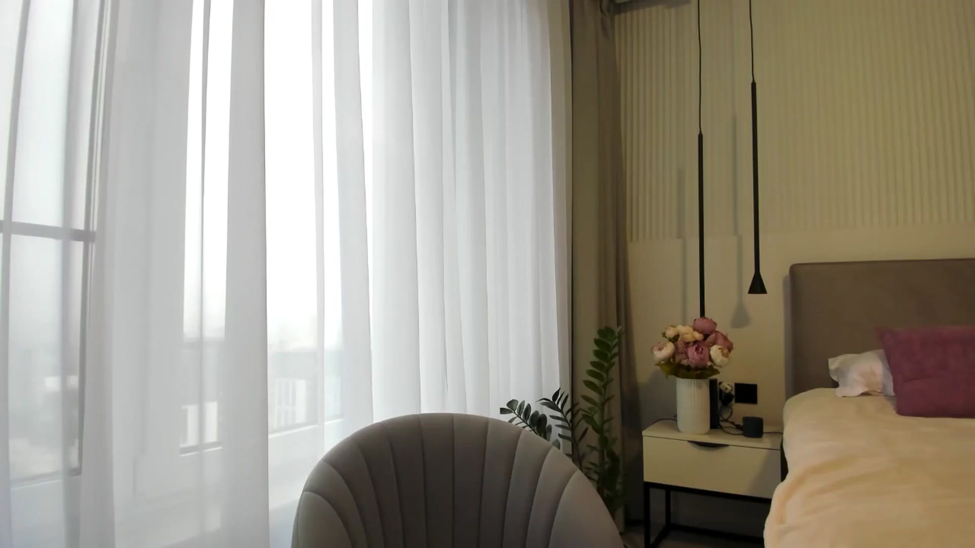 Gallery image thumbnail from KissableAsian's myfreecams stream on, 03/27/2025, 13:40 image 18 of 20